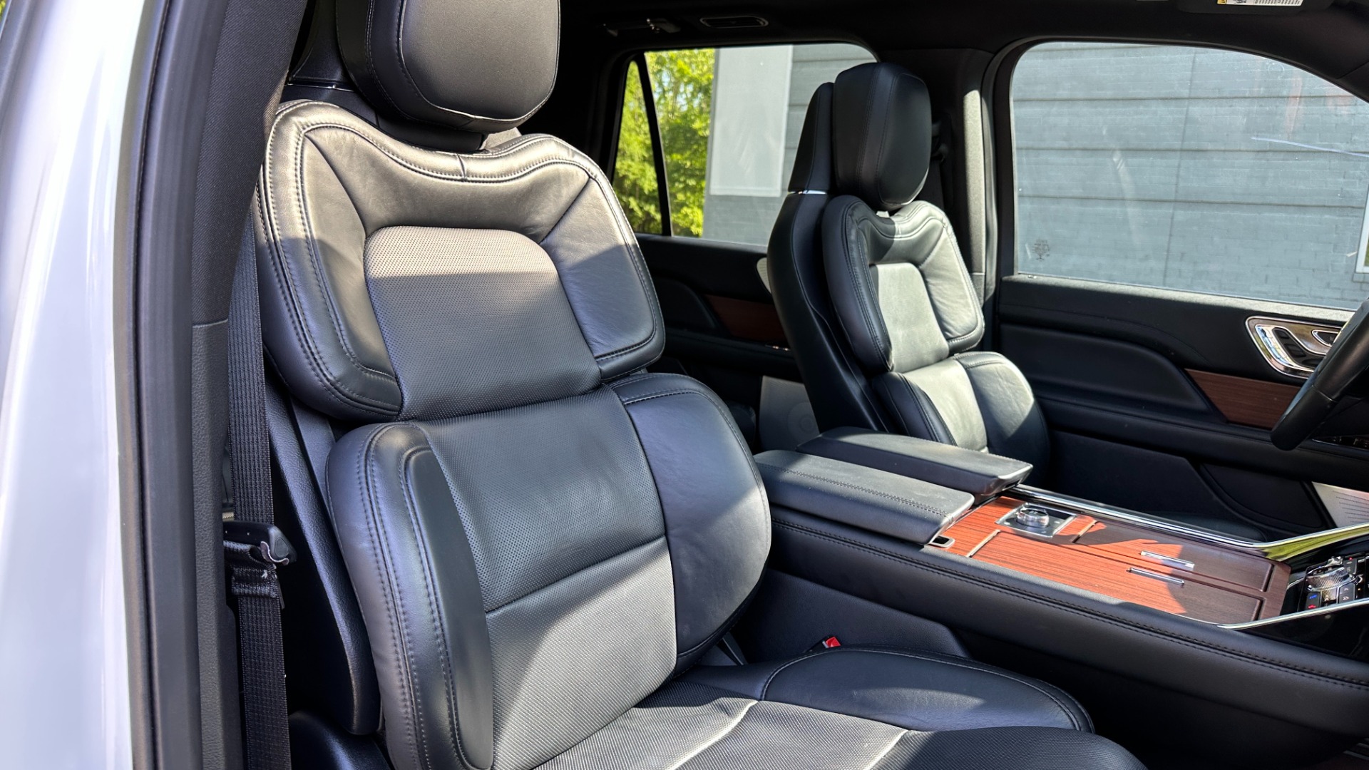 Used 2021 Lincoln Navigator Reserve for sale $73,250 at Formula Imports in Charlotte NC 28227 47