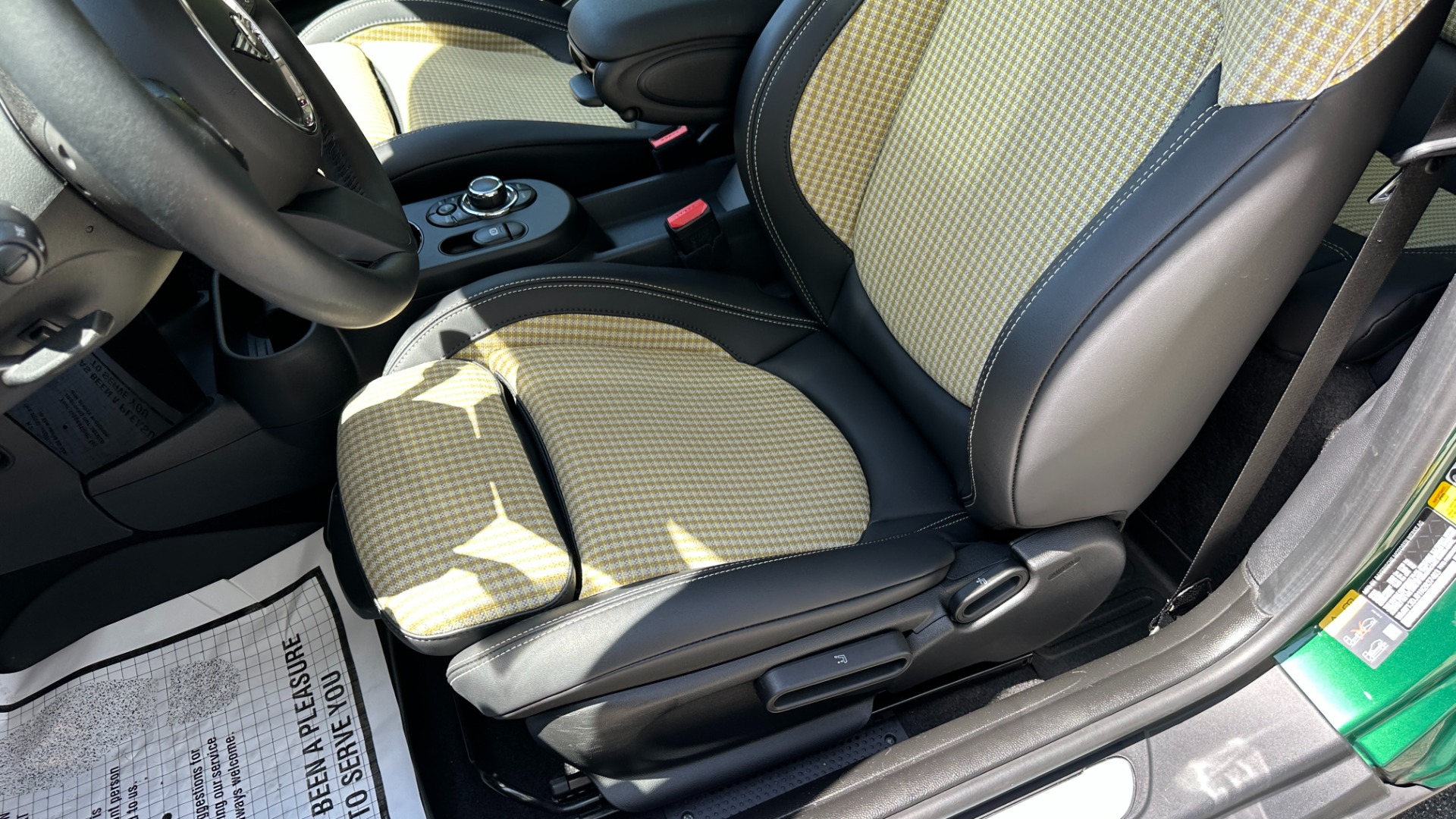 Used 2022 MINI Hardtop 2 Door Cooper SE / FULLY ELECTRIC / CHECKERED INTERIOR / ROOF RAILS / BRG PAINT for sale Sold at Formula Imports in Charlotte NC 28227 14
