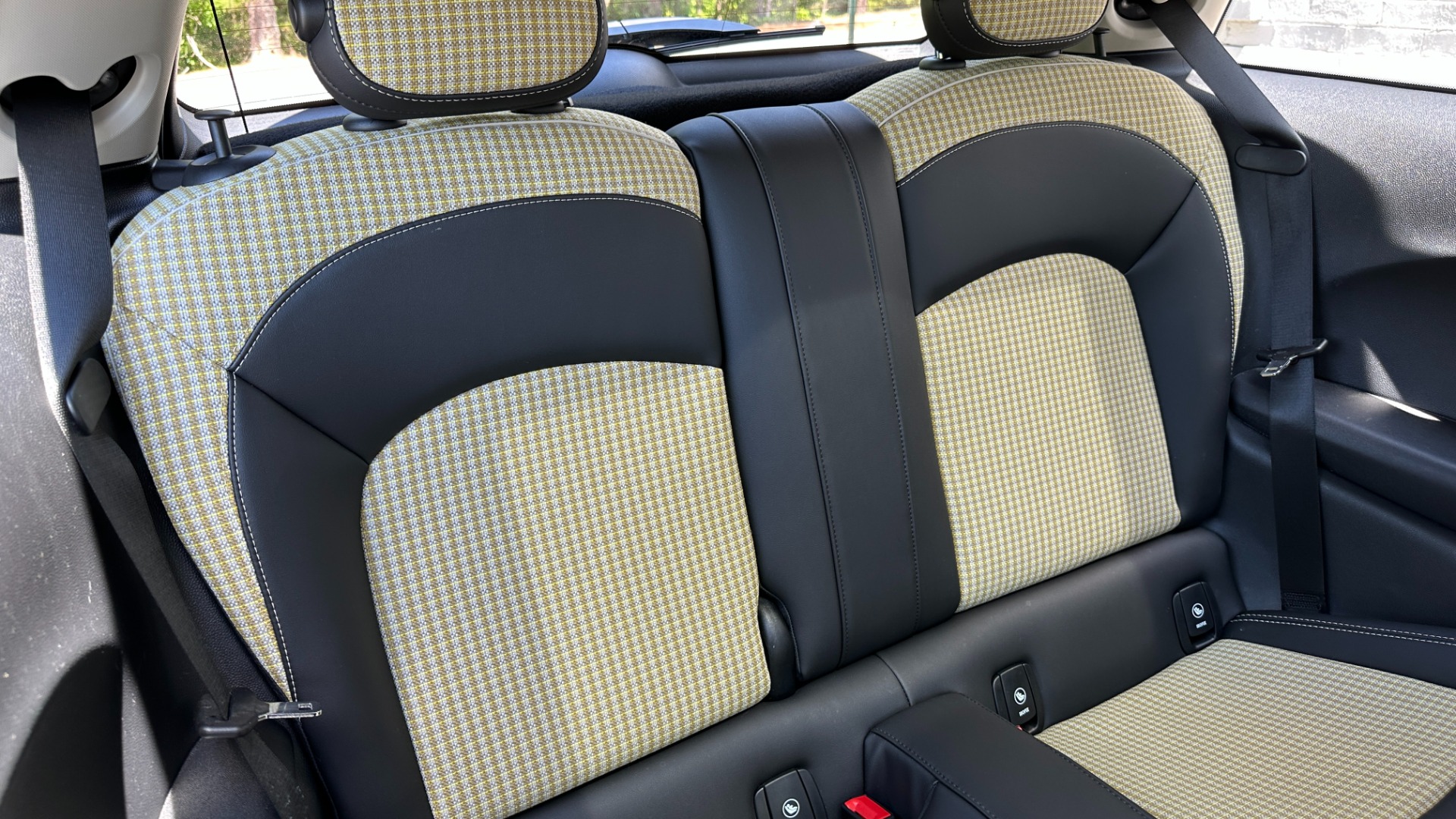 Used 2022 MINI Hardtop 2 Door Cooper SE / FULLY ELECTRIC / CHECKERED INTERIOR / ROOF RAILS / BRG PAINT for sale $28,300 at Formula Imports in Charlotte NC 28227 29