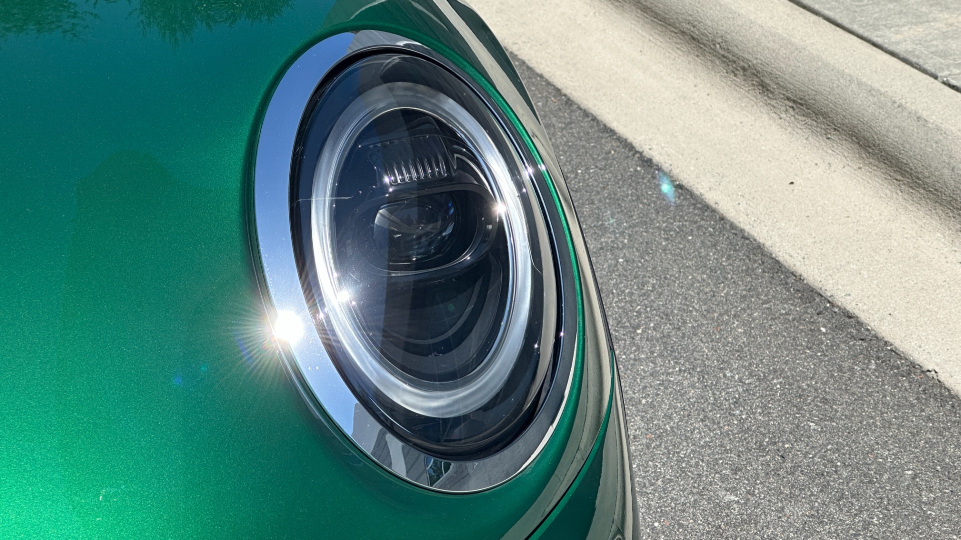 Used 2022 MINI Hardtop 2 Door Cooper SE / FULLY ELECTRIC / CHECKERED INTERIOR / ROOF RAILS / BRG PAINT for sale $28,300 at Formula Imports in Charlotte NC 28227 32