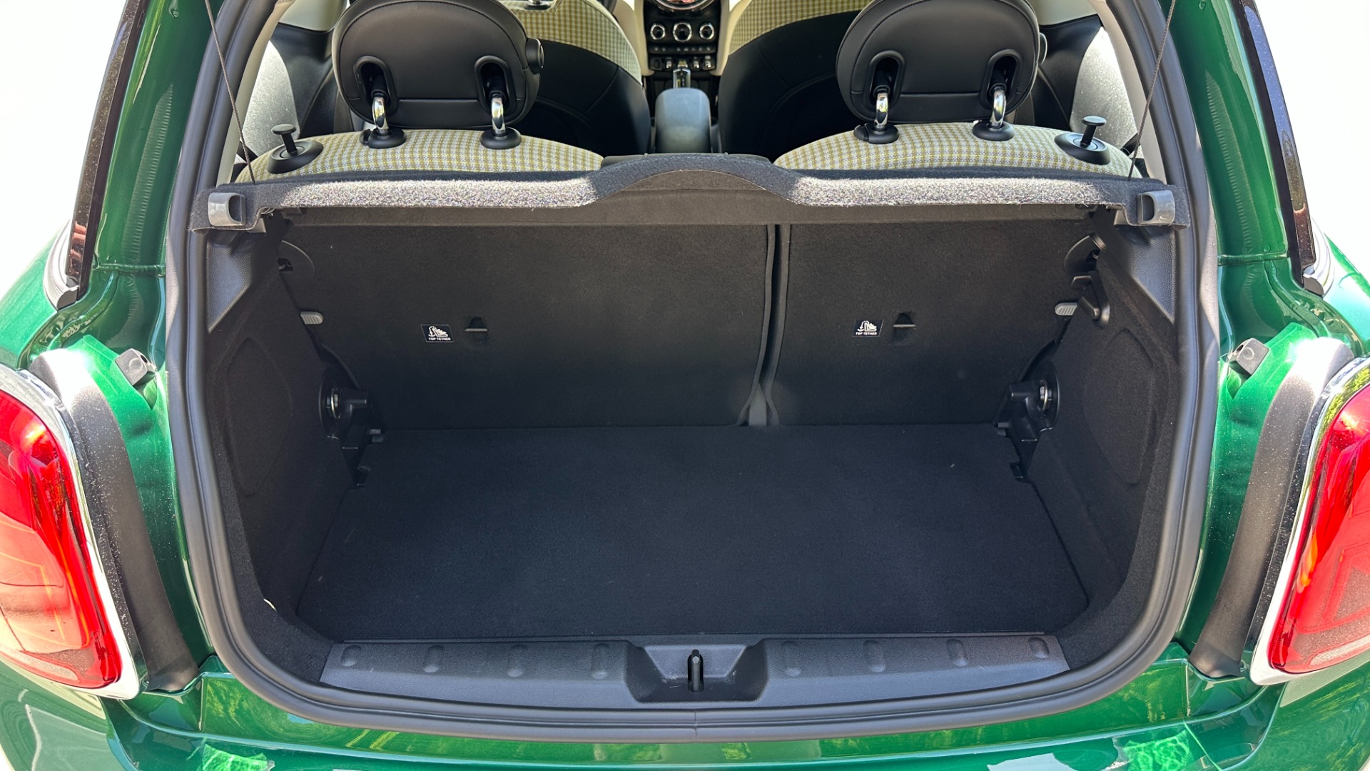 Used 2022 MINI Hardtop 2 Door Cooper SE / FULLY ELECTRIC / CHECKERED INTERIOR / ROOF RAILS / BRG PAINT for sale Sold at Formula Imports in Charlotte NC 28227 35