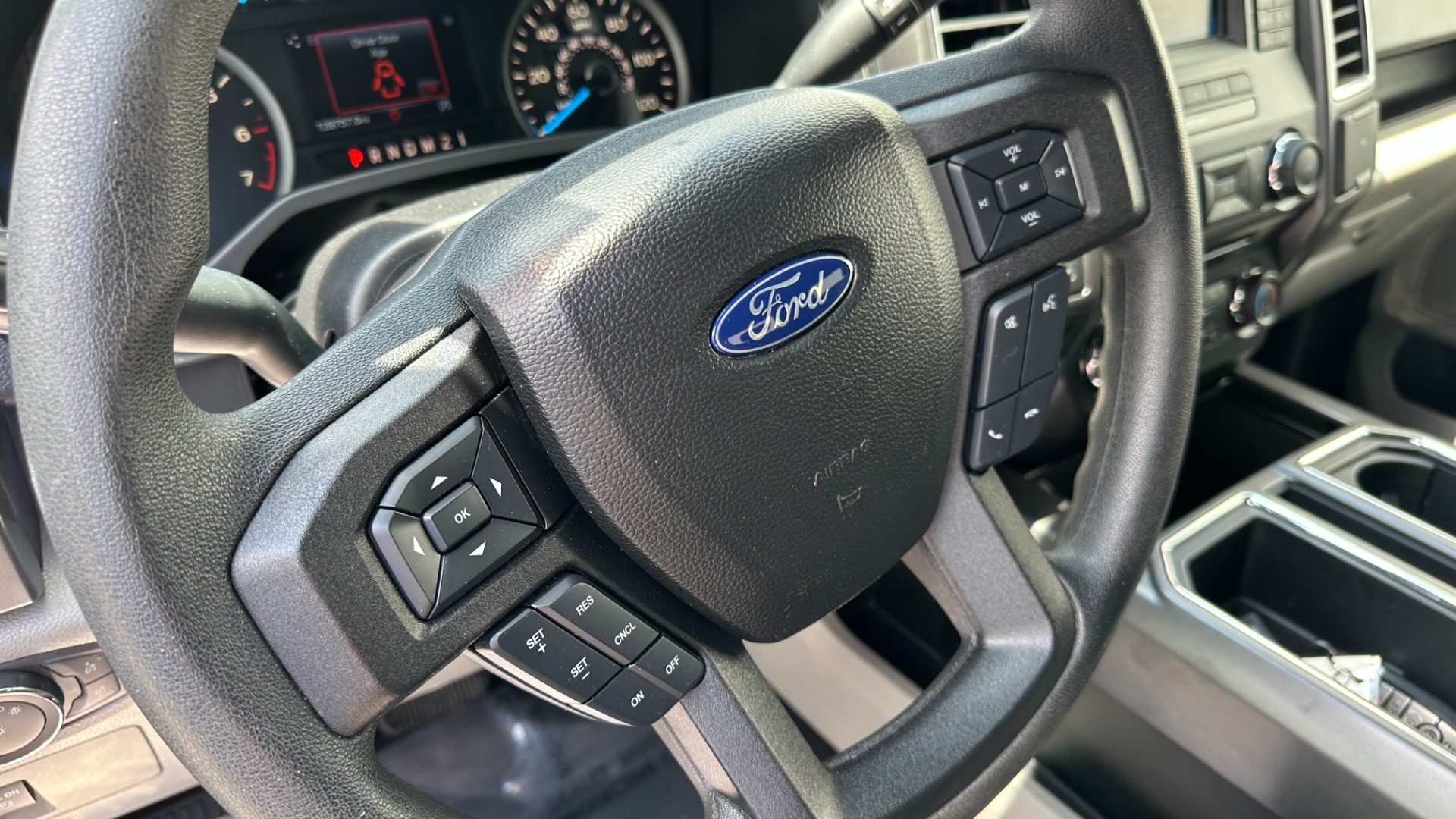 Used 2017 Ford F-150 XLT / 2.7L ECOBOOST / TOW PKG / BACKUP CAMERA for sale $26,995 at Formula Imports in Charlotte NC 28227 17