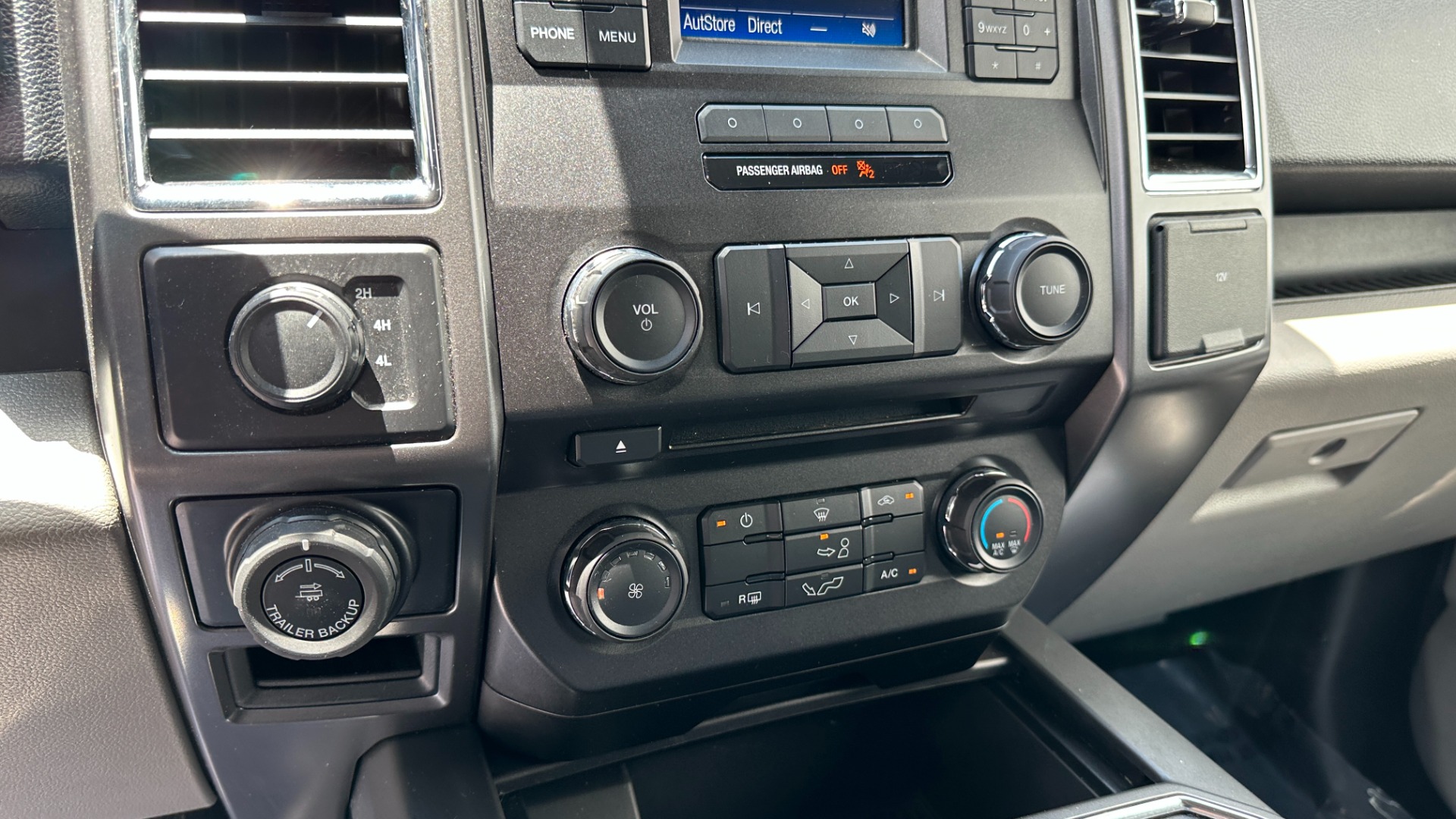 Used 2017 Ford F-150 XLT / 2.7L ECOBOOST / TOW PKG / BACKUP CAMERA for sale $26,995 at Formula Imports in Charlotte NC 28227 20
