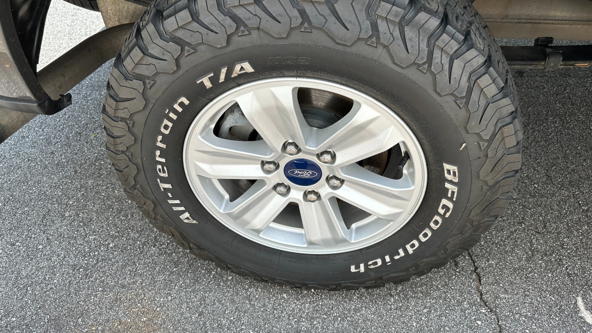 Used 2017 Ford F-150 XLT / 2.7L ECOBOOST / TOW PKG / BACKUP CAMERA for sale $26,995 at Formula Imports in Charlotte NC 28227 50