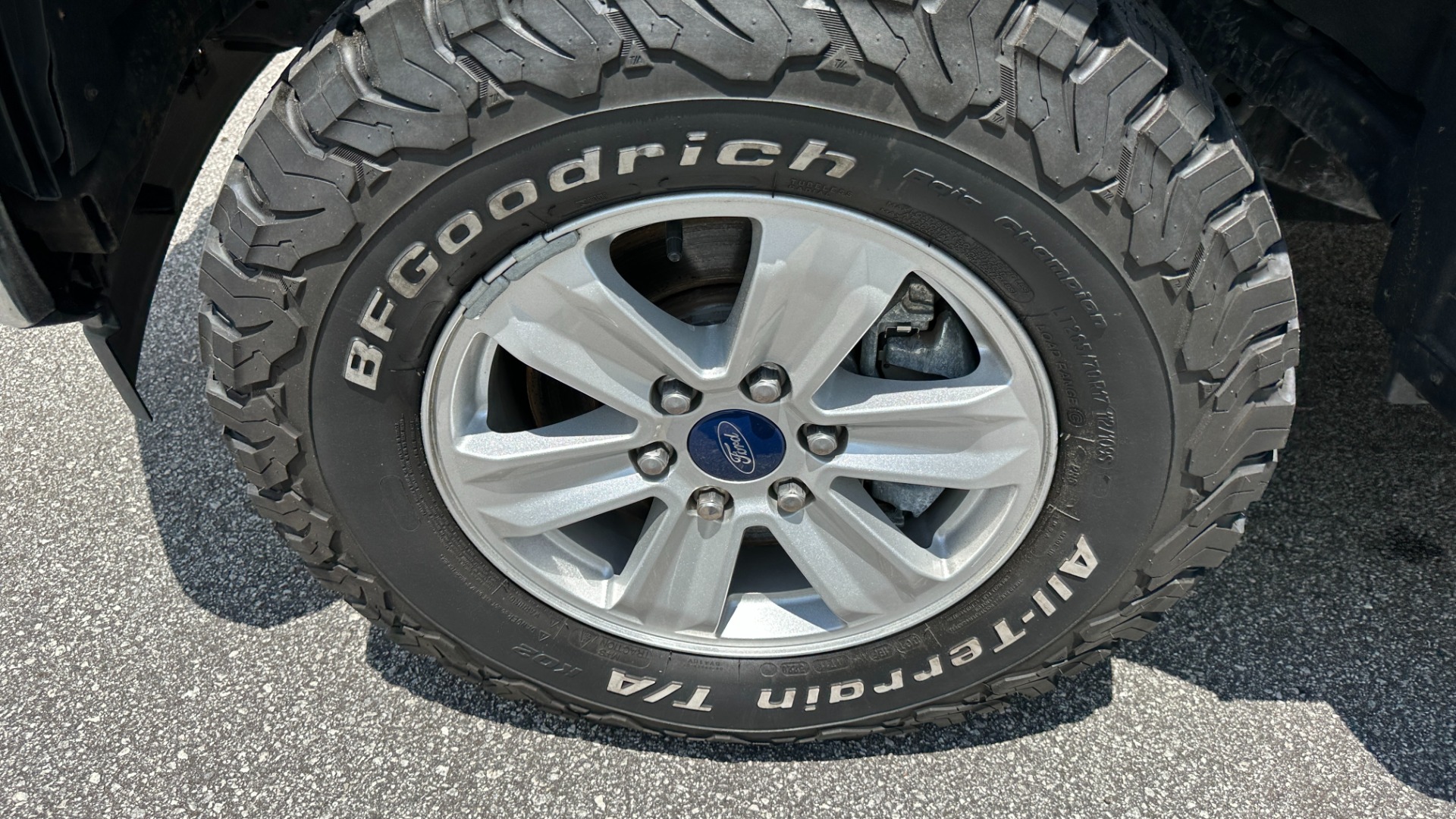 Used 2017 Ford F-150 XLT / 2.7L ECOBOOST / TOW PKG / BACKUP CAMERA for sale $26,995 at Formula Imports in Charlotte NC 28227 51