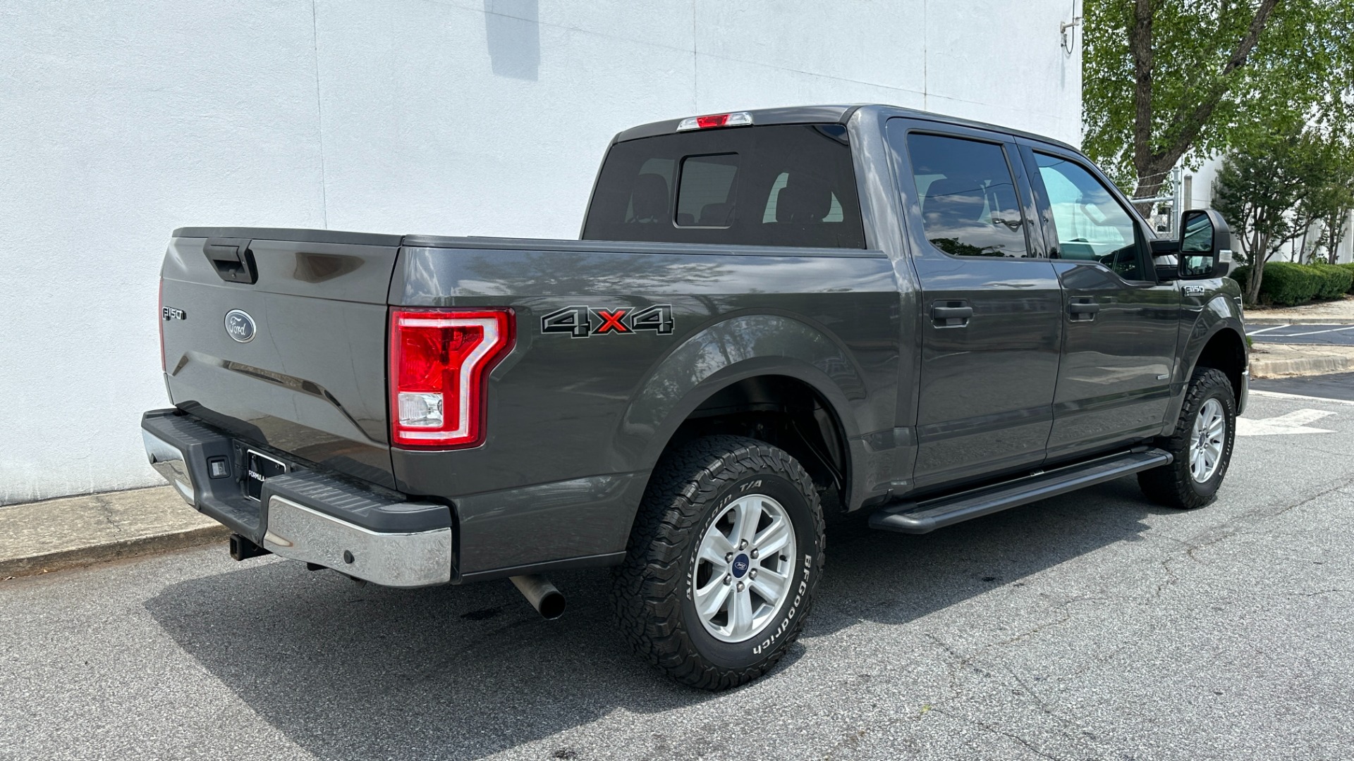 Used 2017 Ford F-150 XLT / 2.7L ECOBOOST / TOW PKG / BACKUP CAMERA for sale $26,995 at Formula Imports in Charlotte NC 28227 7