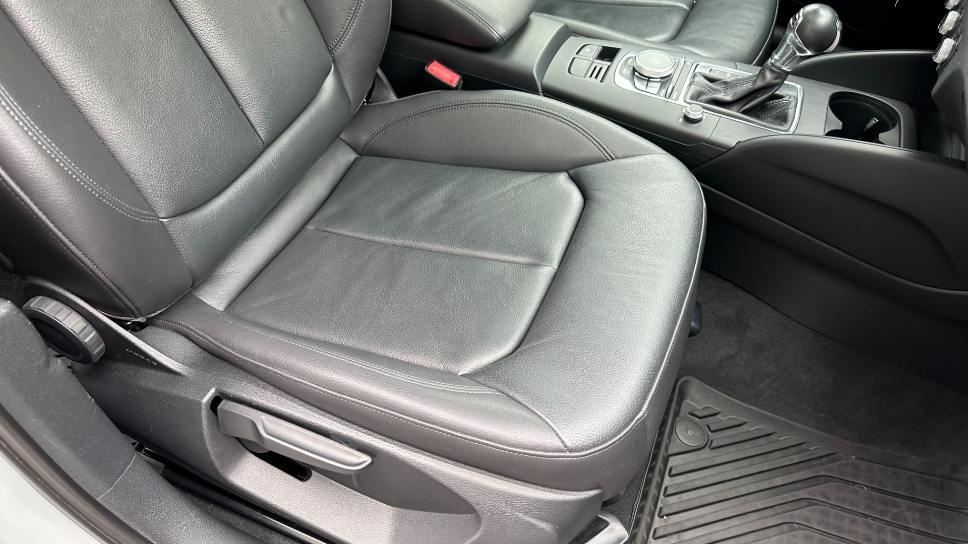 Used 2015 Audi A3 2.0T Premium Plus for sale $12,495 at Formula Imports in Charlotte NC 28227 34