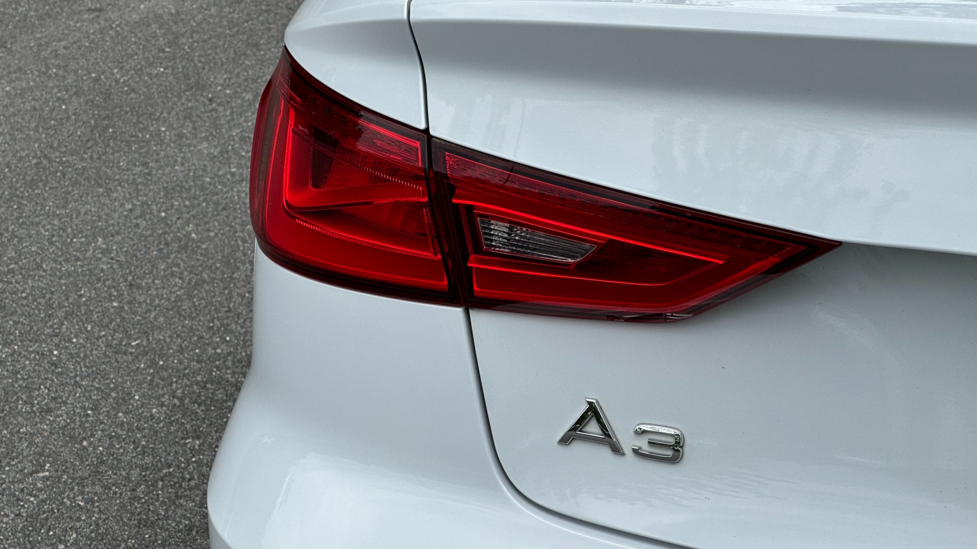 Used 2015 Audi A3 2.0T Premium Plus for sale $12,495 at Formula Imports in Charlotte NC 28227 41