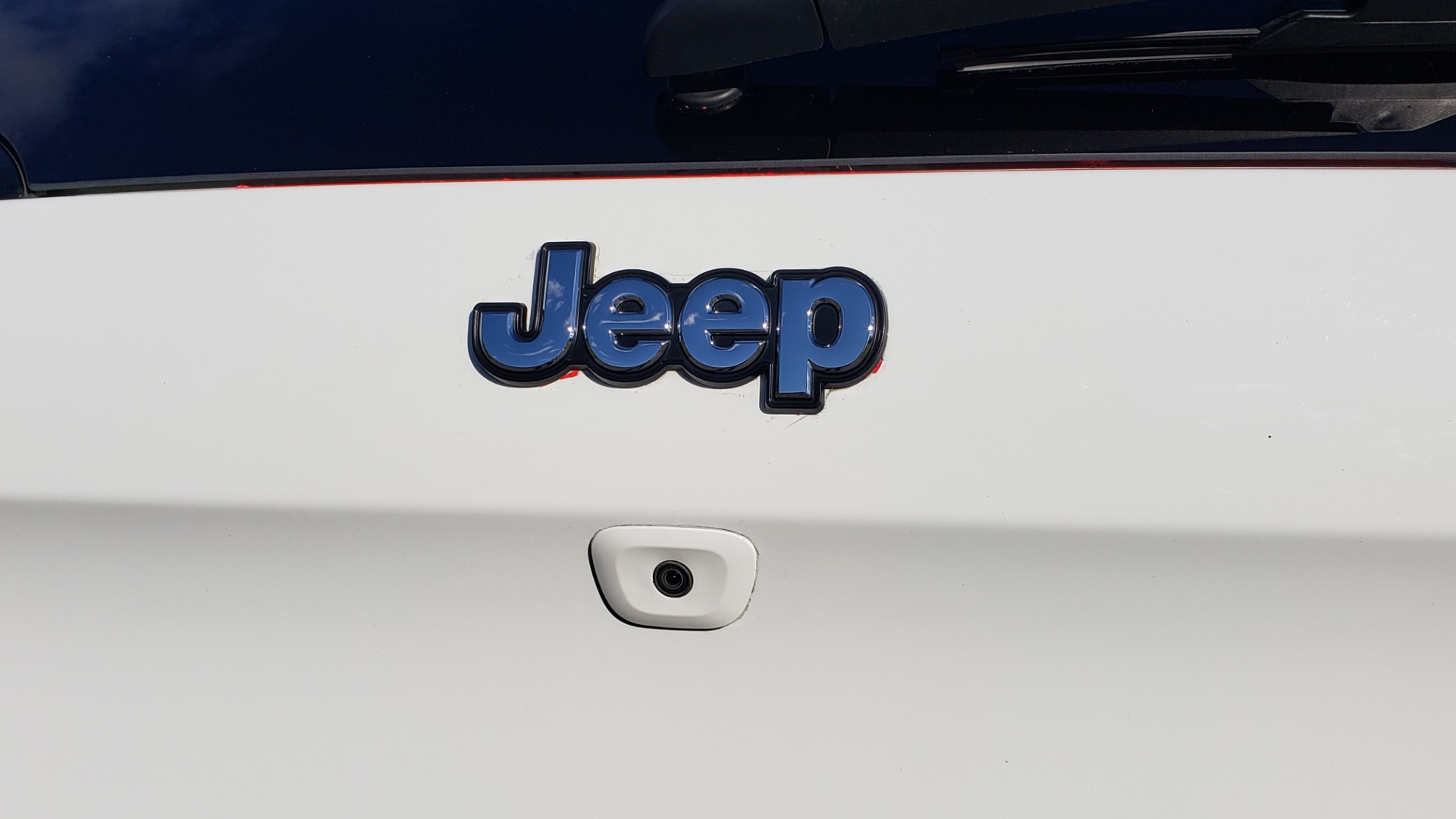 Used 2014 Jeep CHEROKEE LIMITED 4WD / 3.2L V6 / 9SPD AUTO / DUAL-SUNROOF / TOW for sale Sold at Formula Imports in Charlotte NC 28227 21