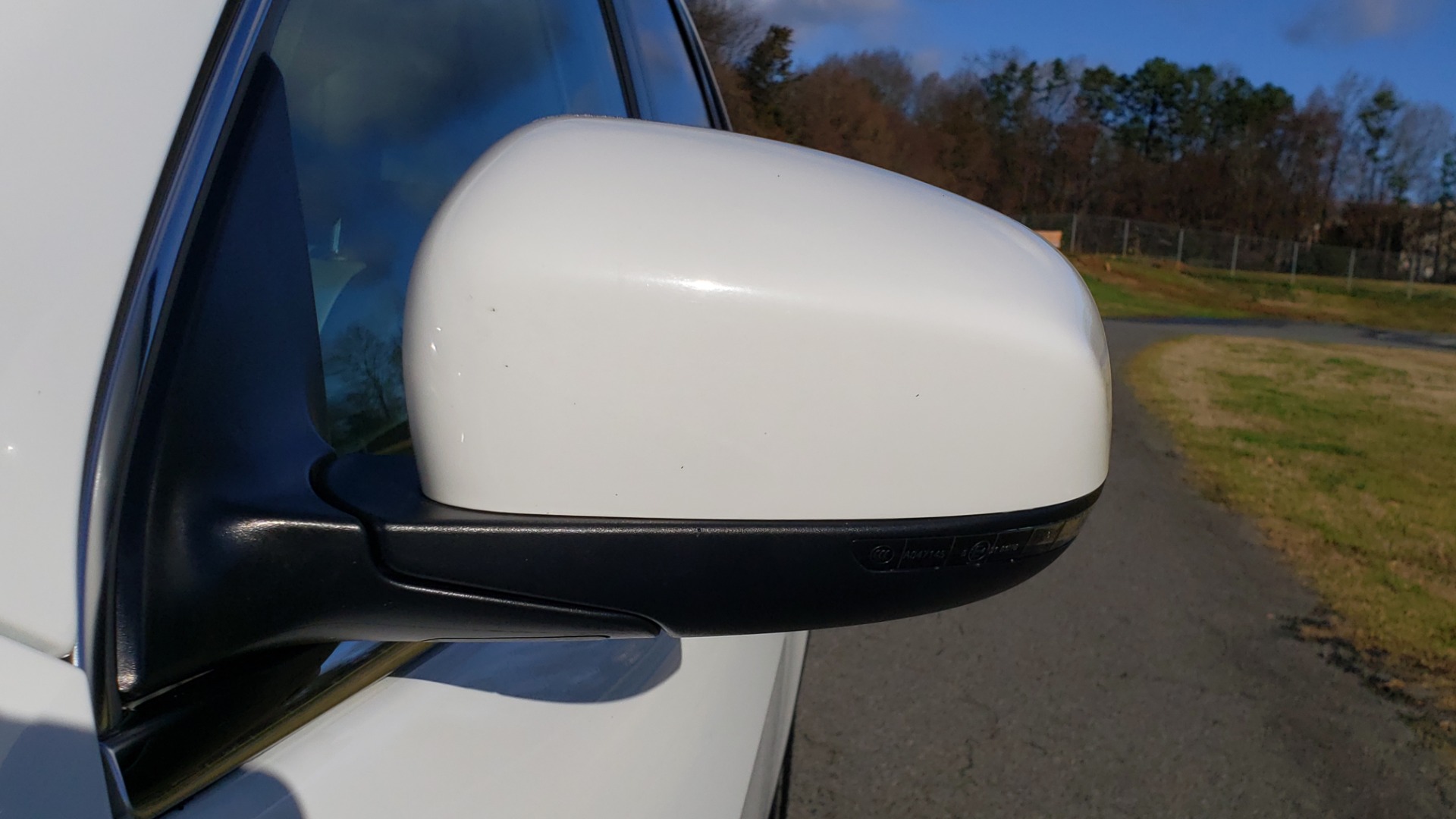 Used 2014 Jeep CHEROKEE LIMITED 4WD / 3.2L V6 / 9SPD AUTO / DUAL-SUNROOF / TOW for sale Sold at Formula Imports in Charlotte NC 28227 28