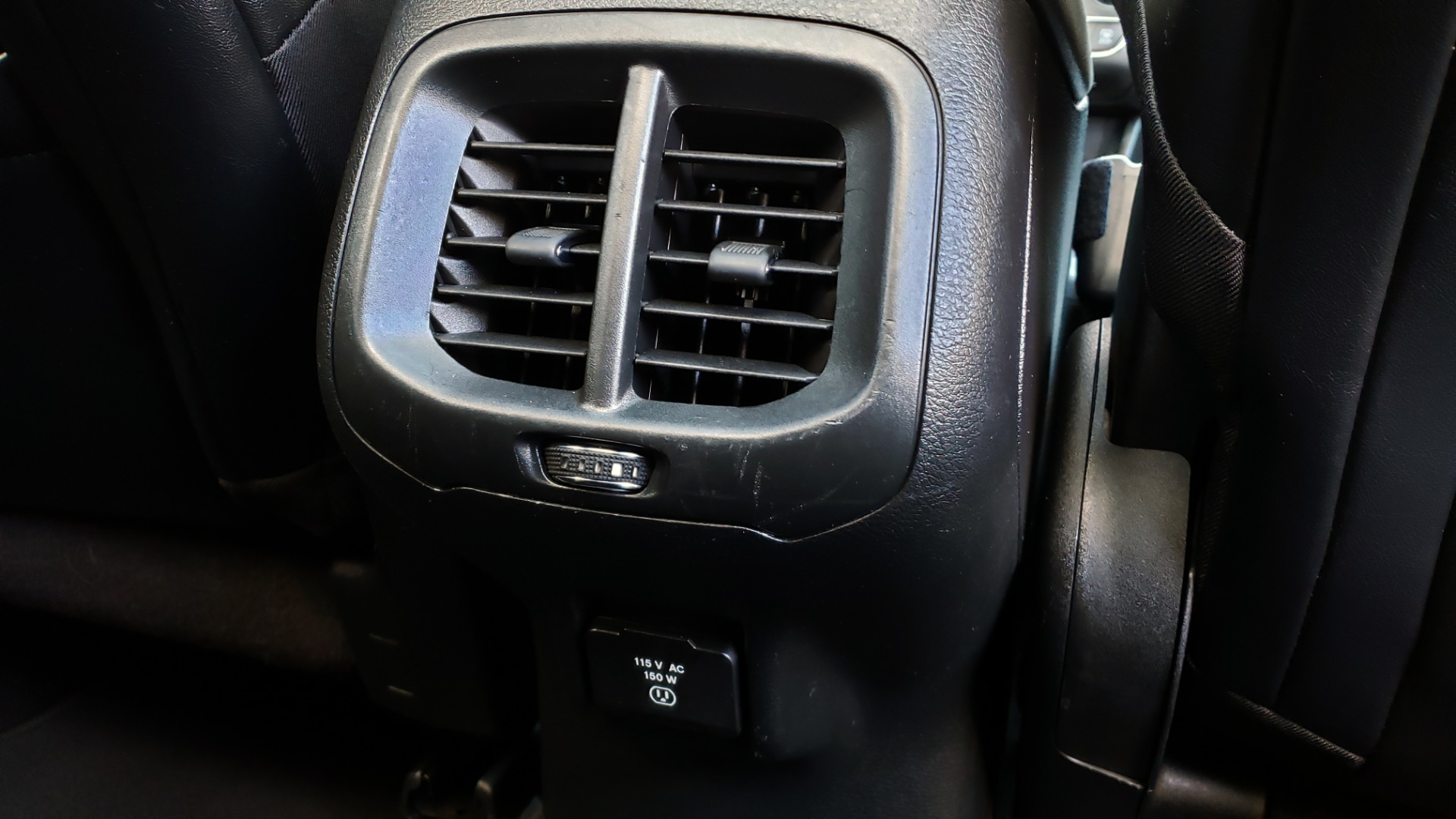 Used 2014 Jeep CHEROKEE LIMITED 4WD / 3.2L V6 / 9SPD AUTO / DUAL-SUNROOF / TOW for sale Sold at Formula Imports in Charlotte NC 28227 77