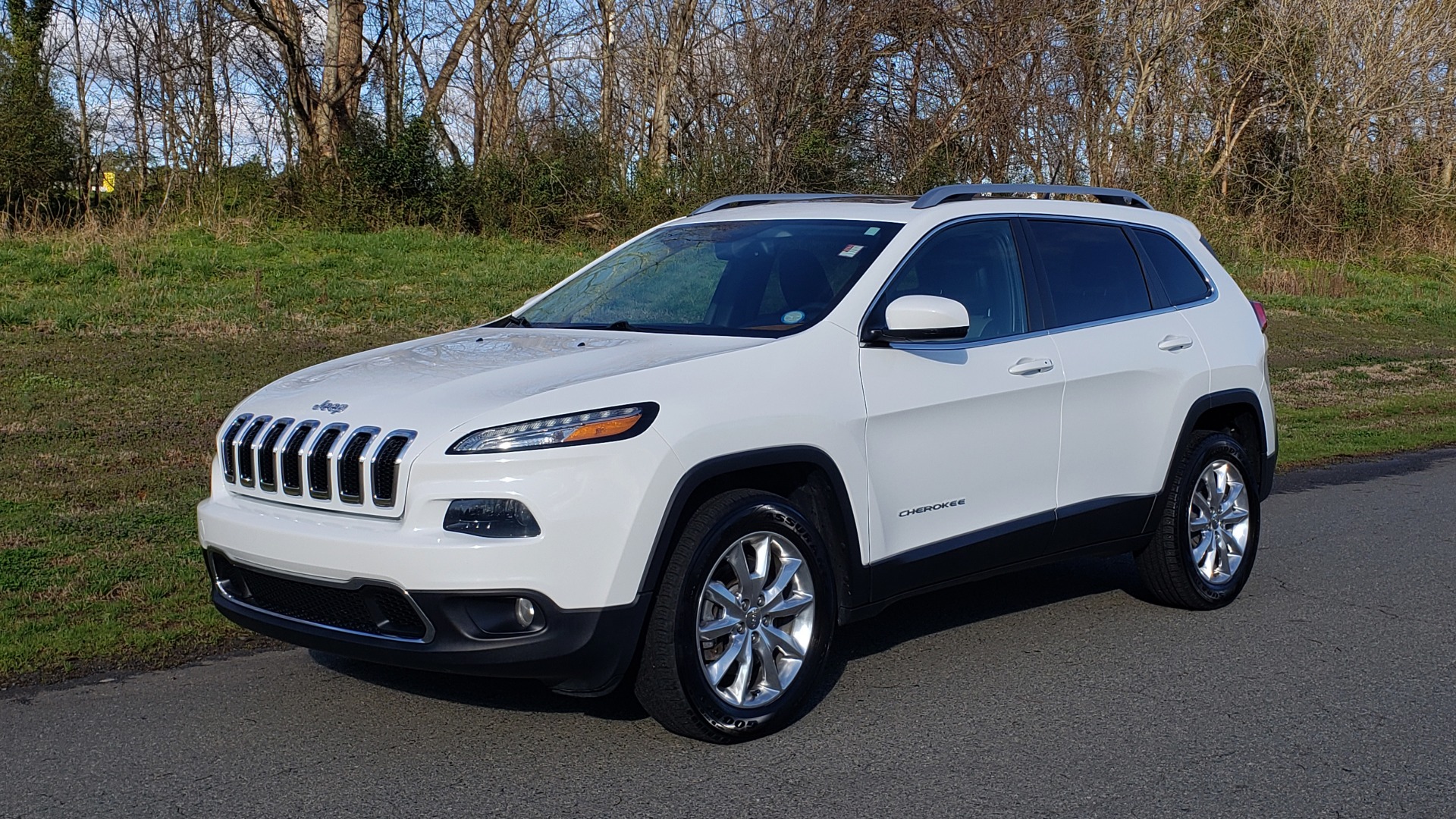 Used 2014 Jeep CHEROKEE LIMITED 4WD / 3.2L V6 / 9SPD AUTO / DUAL-SUNROOF / TOW for sale Sold at Formula Imports in Charlotte NC 28227 1