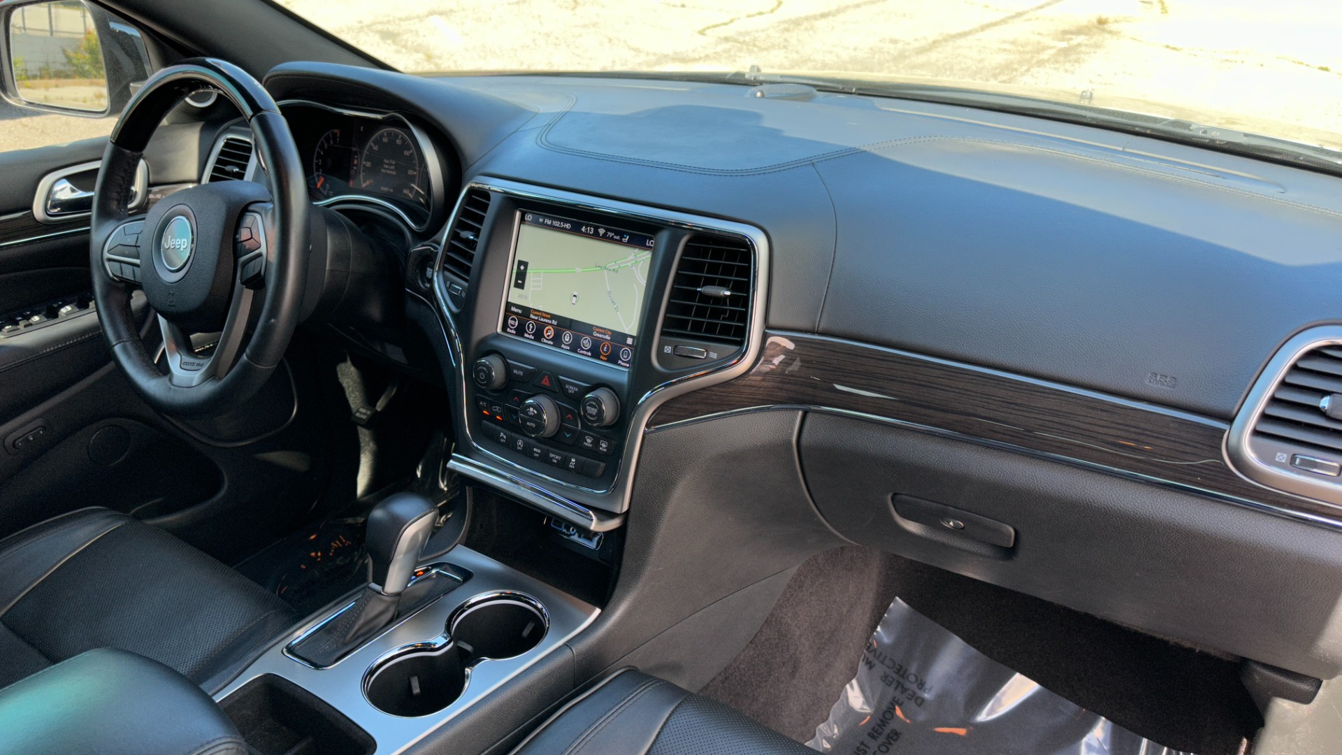 Used 2018 Jeep Grand Cherokee OVERLAND / LEATHER / RWD / PREMIUM SOUND / NAV for sale Sold at Formula Imports in Charlotte NC 28227 34