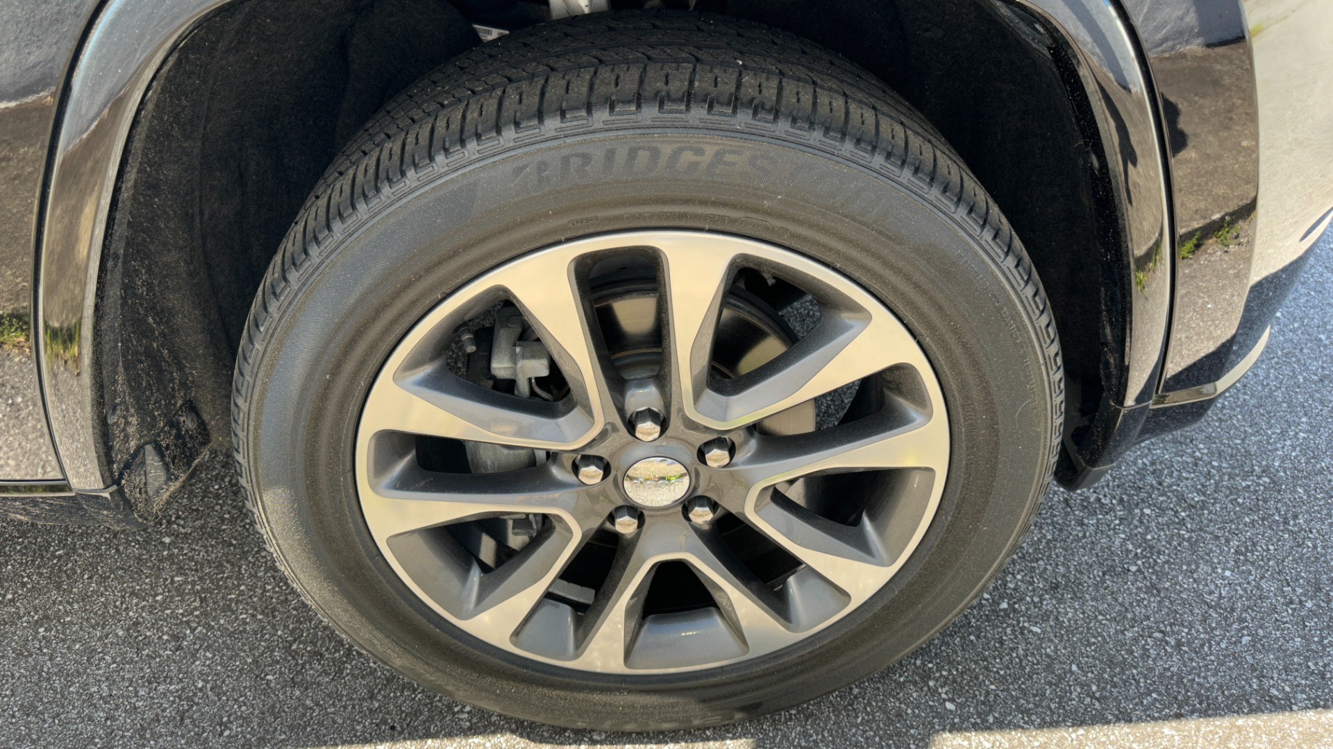 Used 2018 Jeep Grand Cherokee OVERLAND / LEATHER / RWD / PREMIUM SOUND / NAV for sale $31,695 at Formula Imports in Charlotte NC 28227 46