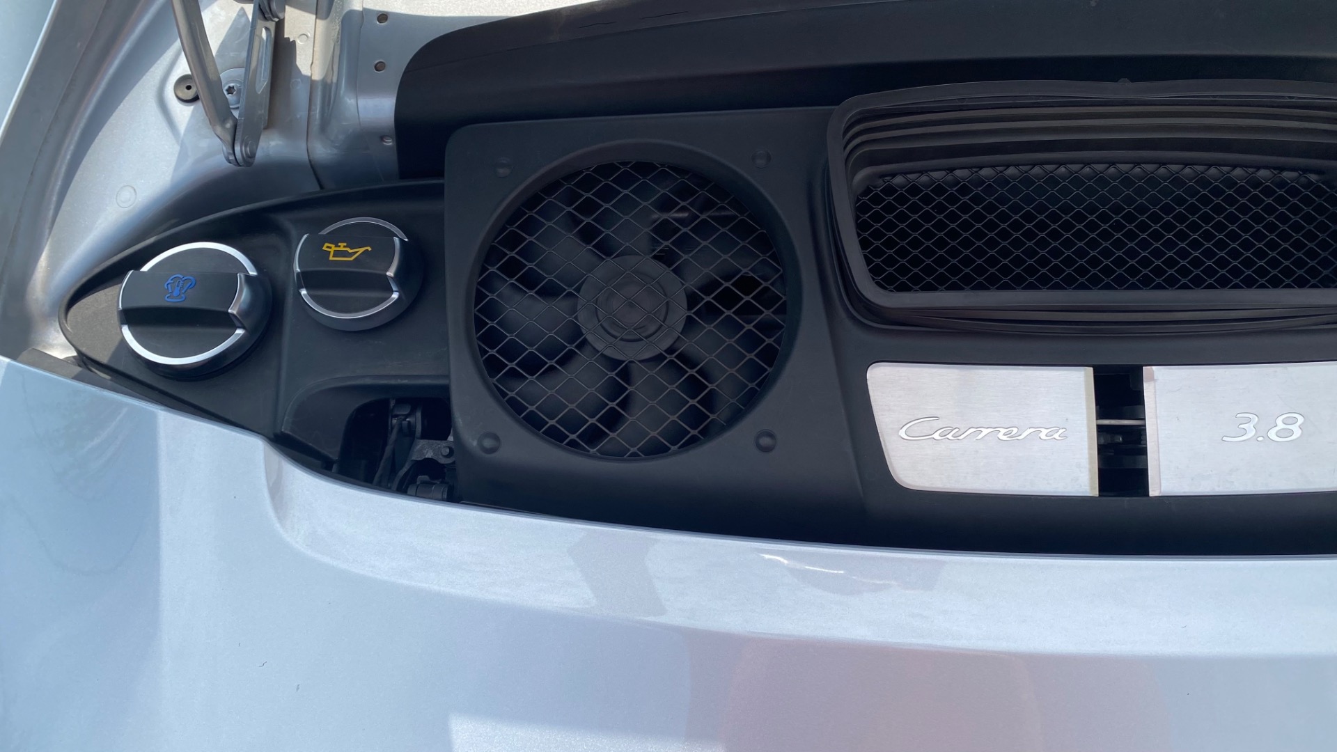 Used 2014 Porsche 911 CARRERA S / SPORT EXHAUST / SPORT DESIGN WHEELS / SPORT SEATS / SPORT CHRON for sale $79,500 at Formula Imports in Charlotte NC 28227 47