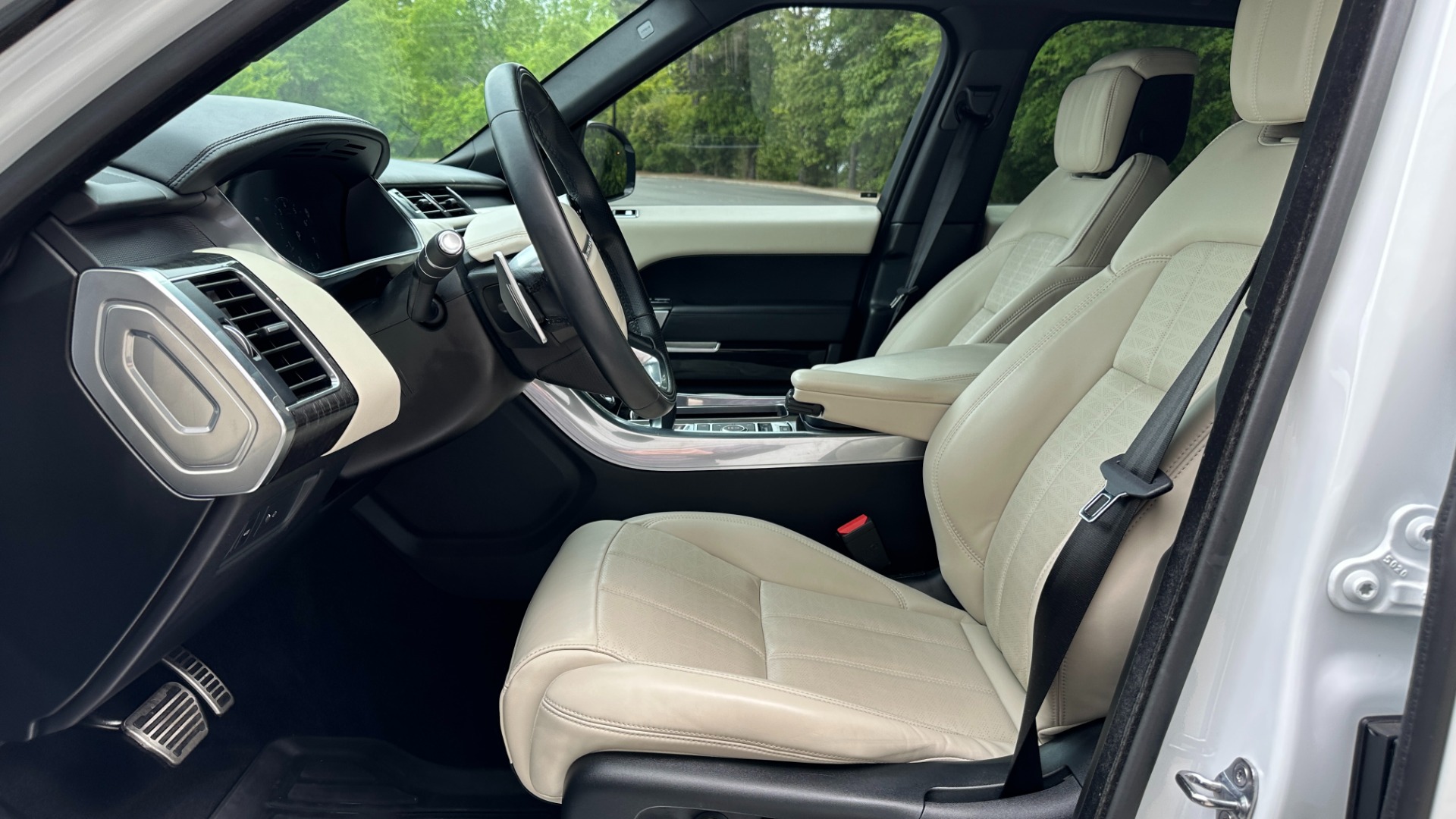 Used 2022 Land Rover Range Rover Sport AUTOBIOGRAPHY / 22 WAY MASSAGE SEATS / DRIVER ASSIST / HEADS UP DISPLAY for sale $99,999 at Formula Imports in Charlotte NC 28227 11