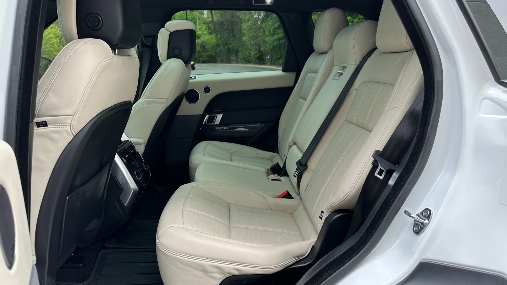 Used 2022 Land Rover Range Rover Sport AUTOBIOGRAPHY / 22 WAY MASSAGE SEATS / DRIVER ASSIST / HEADS UP DISPLAY for sale $99,999 at Formula Imports in Charlotte NC 28227 22