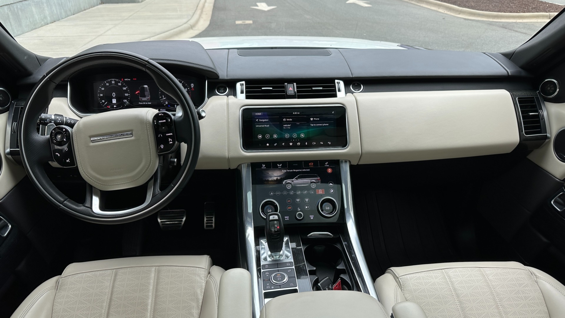 Used 2022 Land Rover Range Rover Sport AUTOBIOGRAPHY / 22 WAY MASSAGE SEATS / DRIVER ASSIST / HEADS UP DISPLAY for sale $99,999 at Formula Imports in Charlotte NC 28227 25