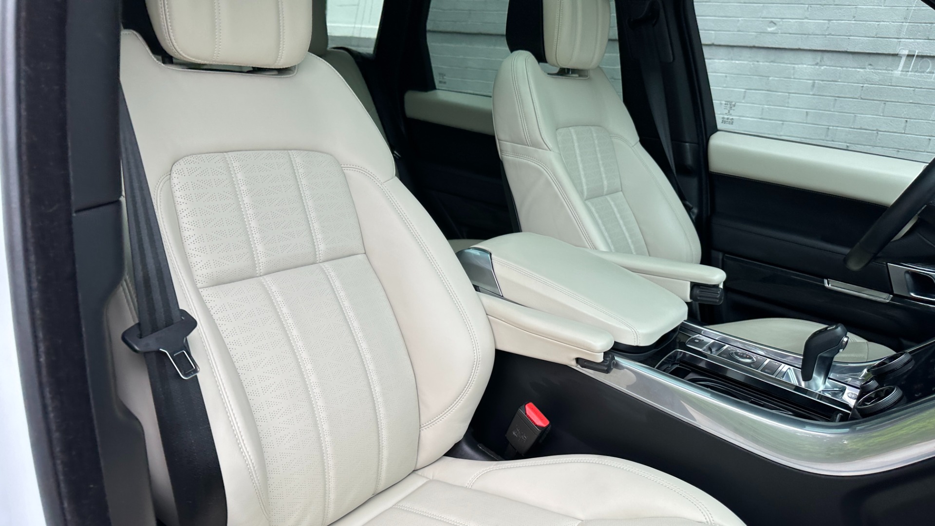 Used 2022 Land Rover Range Rover Sport AUTOBIOGRAPHY / 22 WAY MASSAGE SEATS / DRIVER ASSIST / HEADS UP DISPLAY for sale $99,999 at Formula Imports in Charlotte NC 28227 35
