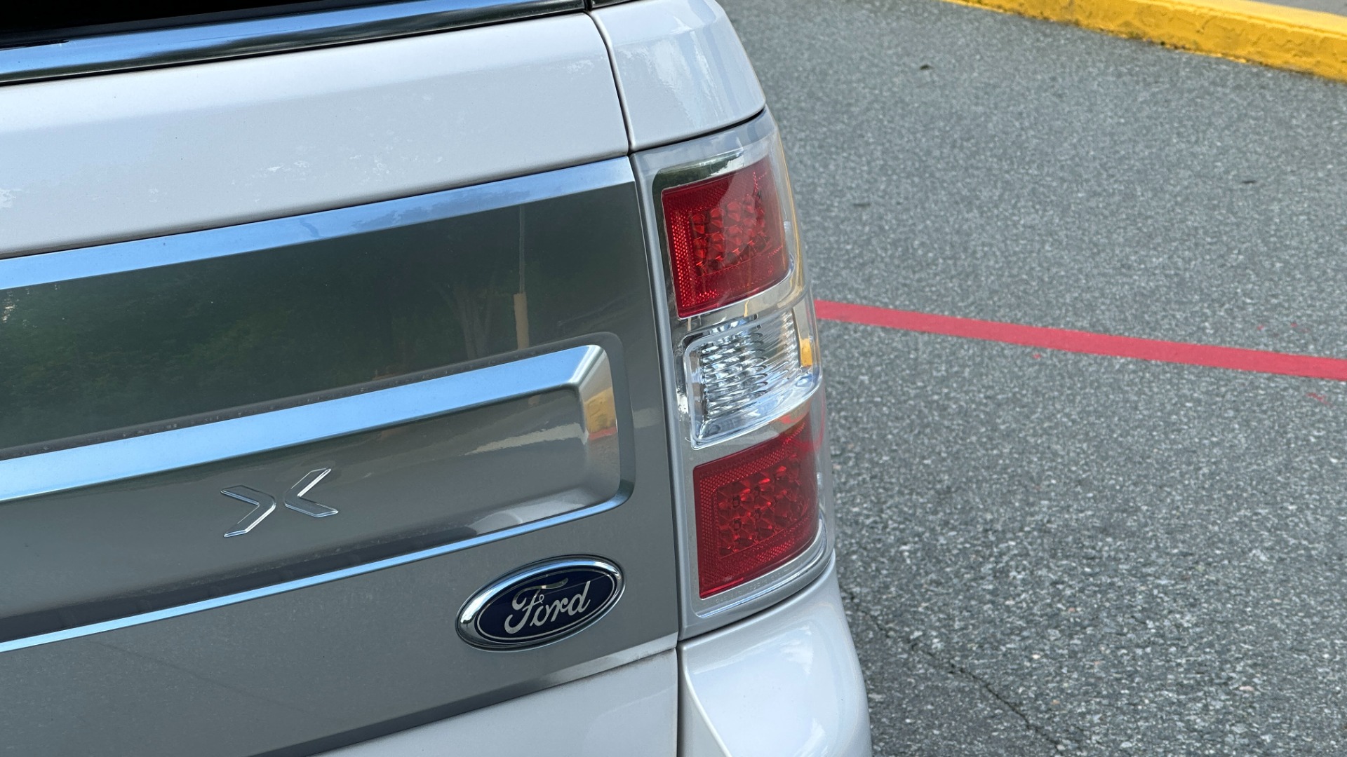 Used 2017 Ford Flex Limited for sale Sold at Formula Imports in Charlotte NC 28227 10
