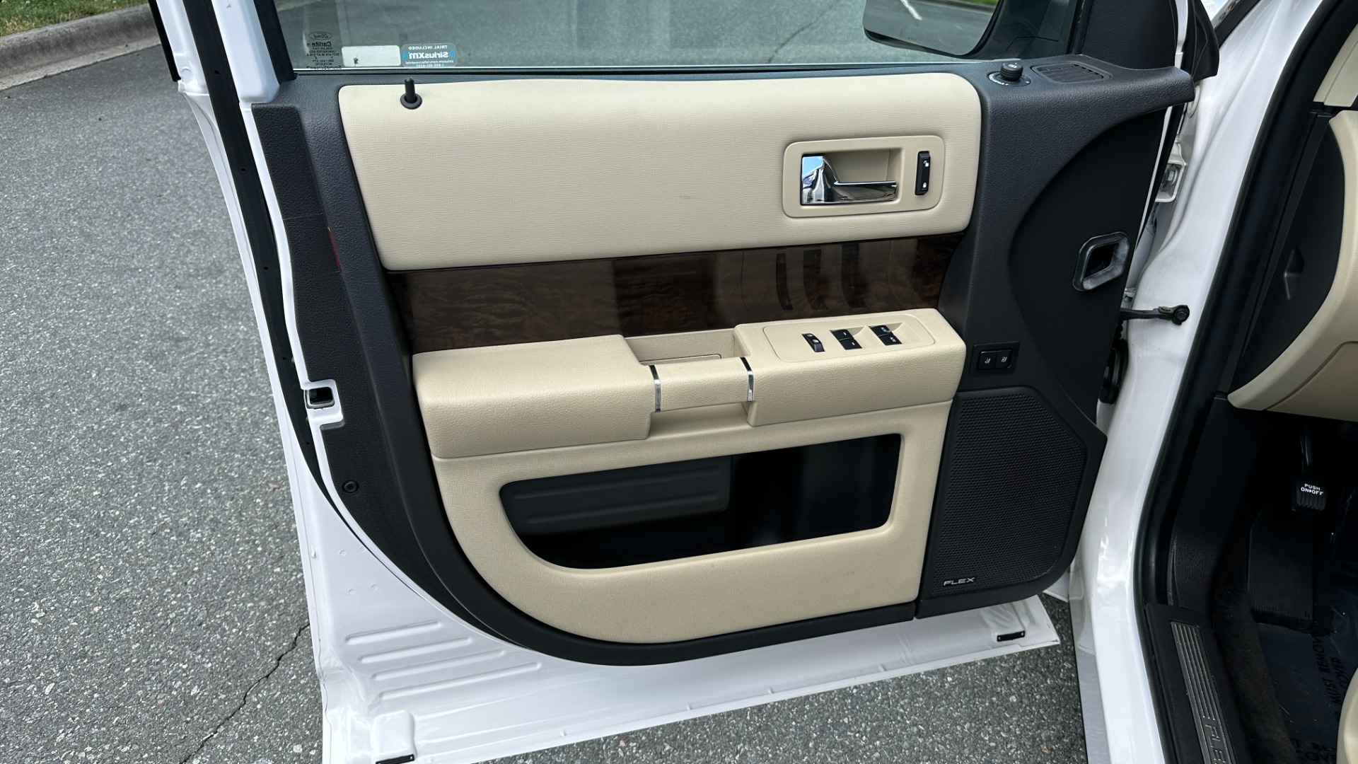 Used 2017 Ford Flex Limited for sale Sold at Formula Imports in Charlotte NC 28227 14