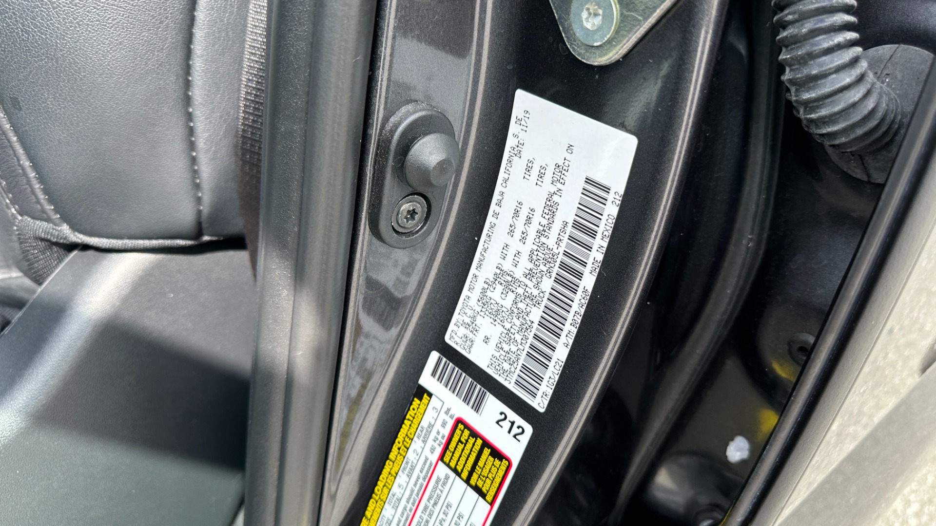 Used 2020 Toyota Tacoma 4WD TRD OFFROAD PREMIUM / 4WD / CONVENIENCE PACKAGE / LEATHER / NAVIGATION for sale $38,995 at Formula Imports in Charlotte NC 28227 14
