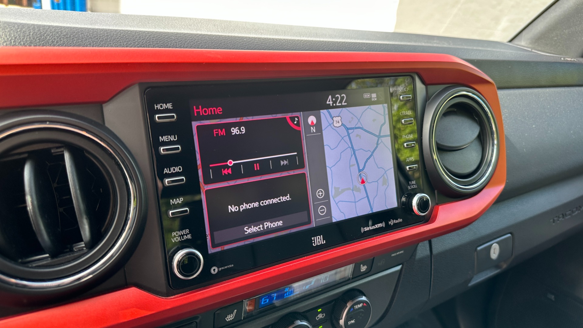 Used 2020 Toyota Tacoma 4WD TRD OFFROAD PREMIUM / 4WD / CONVENIENCE PACKAGE / LEATHER / NAVIGATION for sale $38,995 at Formula Imports in Charlotte NC 28227 18