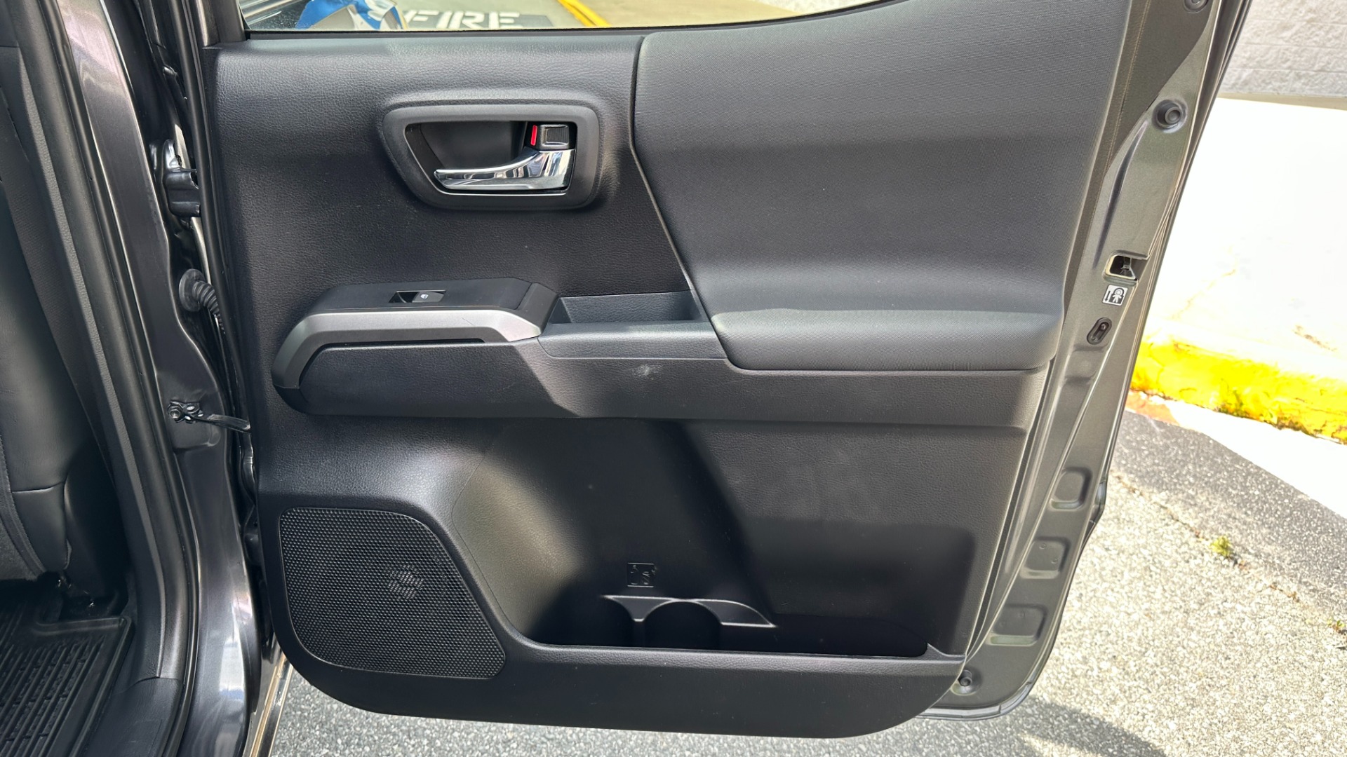 Used 2020 Toyota Tacoma 4WD TRD OFFROAD PREMIUM / 4WD / CONVENIENCE PACKAGE / LEATHER / NAVIGATION for sale $38,995 at Formula Imports in Charlotte NC 28227 28