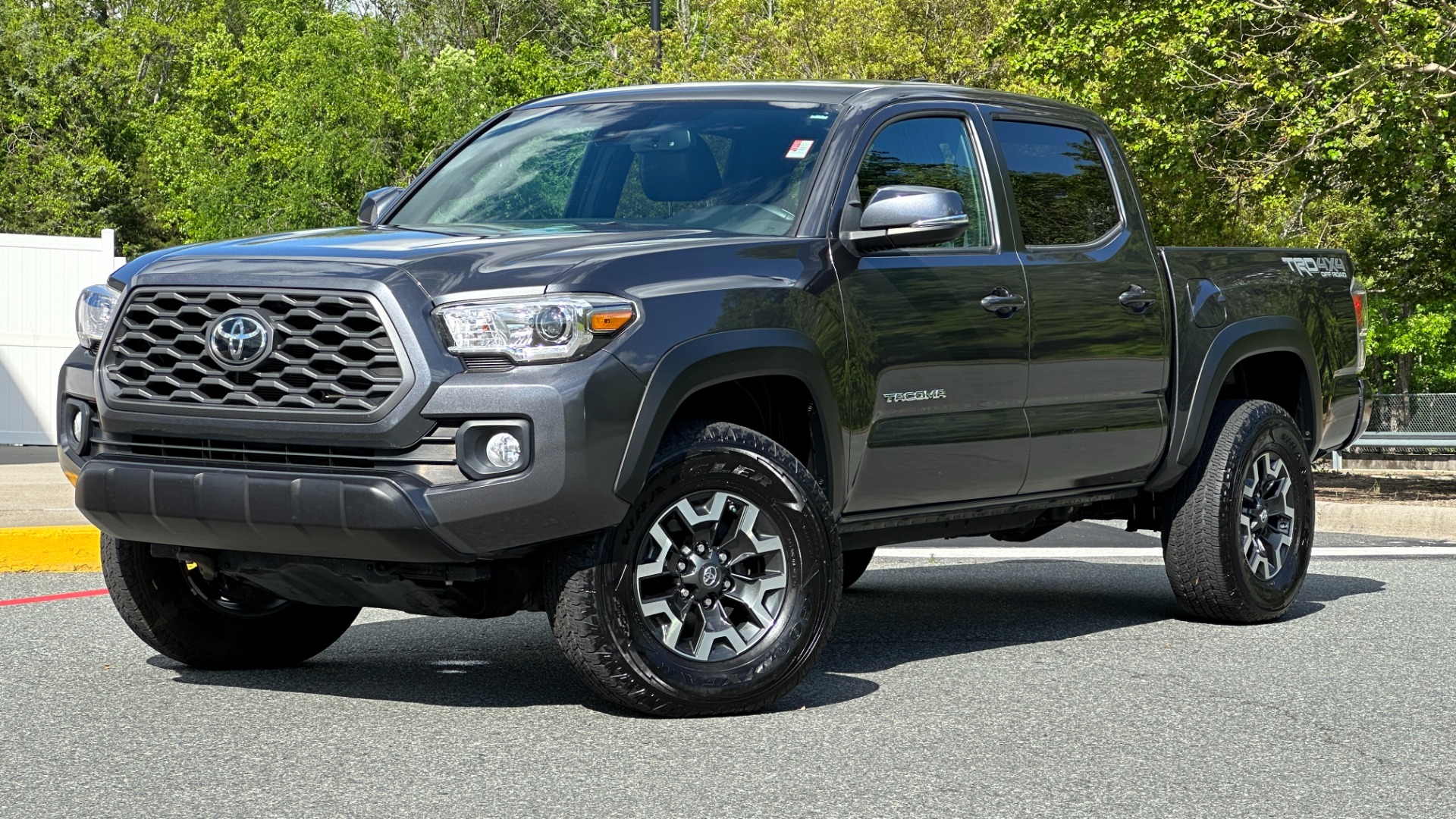 Used 2020 Toyota Tacoma 4WD TRD OFFROAD PREMIUM / 4WD / CONVENIENCE PACKAGE / LEATHER / NAVIGATION for sale Sold at Formula Imports in Charlotte NC 28227 1