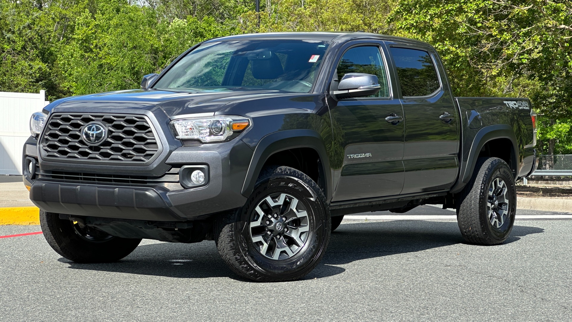 Used 2020 Toyota Tacoma 4WD TRD OFFROAD PREMIUM / 4WD / CONVENIENCE PACKAGE / LEATHER / NAVIGATION for sale $38,995 at Formula Imports in Charlotte NC 28227 1