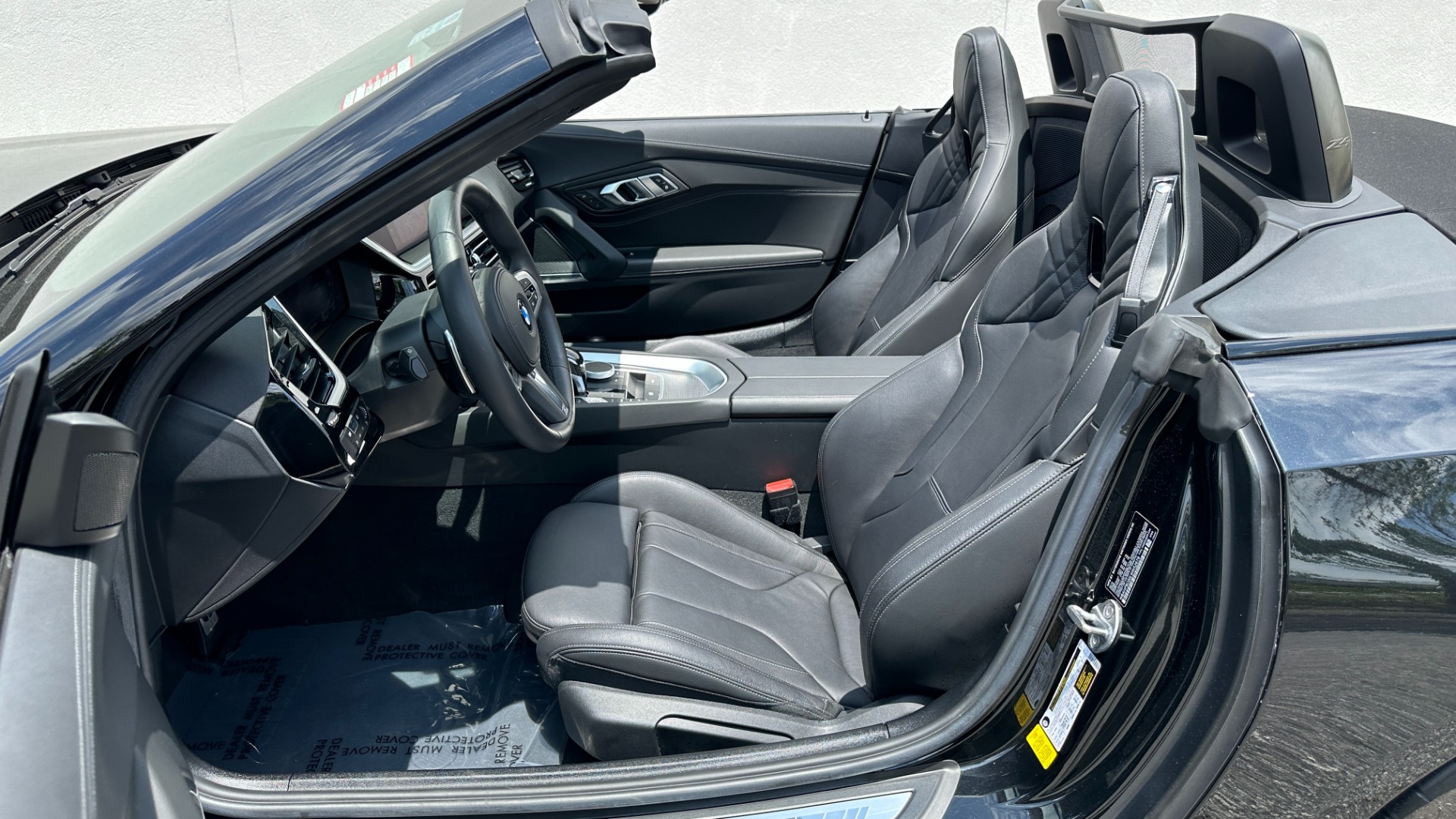 Used 2020 BMW Z4 sDriveM40i / ROADSTER / LEATHER / AMBIENT LIGHT / REMOTE START / DRIVE ASST for sale $55,995 at Formula Imports in Charlotte NC 28227 17