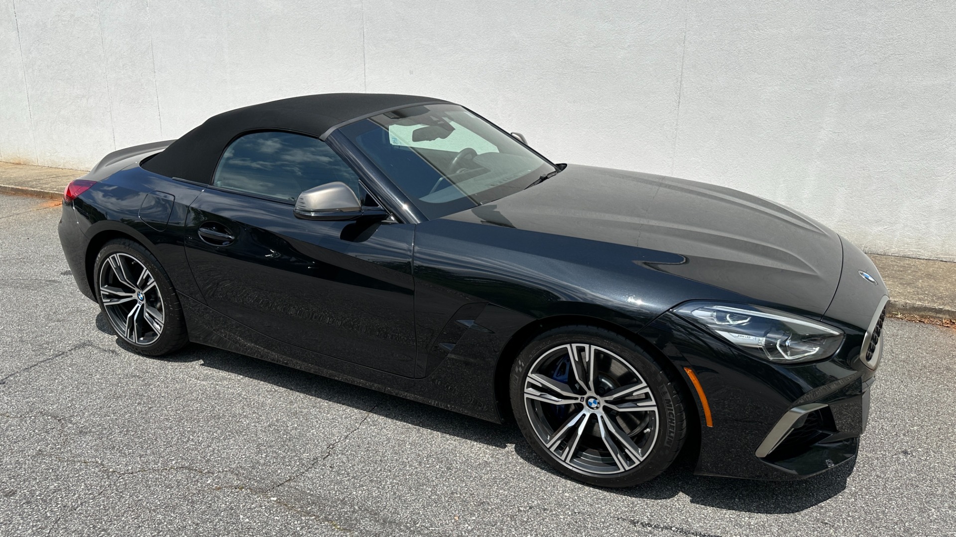 Used 2020 BMW Z4 sDriveM40i / ROADSTER / LEATHER / AMBIENT LIGHT / REMOTE START / DRIVE ASST for sale $55,995 at Formula Imports in Charlotte NC 28227 2