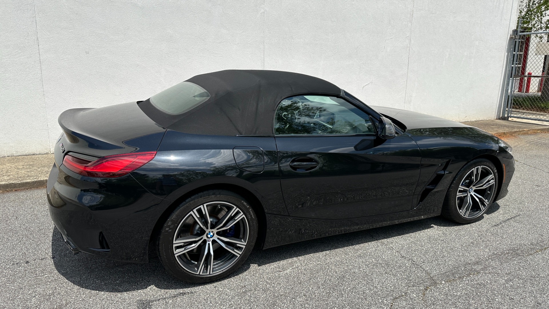 Used 2020 BMW Z4 sDriveM40i / ROADSTER / LEATHER / AMBIENT LIGHT / REMOTE START / DRIVE ASST for sale $55,995 at Formula Imports in Charlotte NC 28227 3
