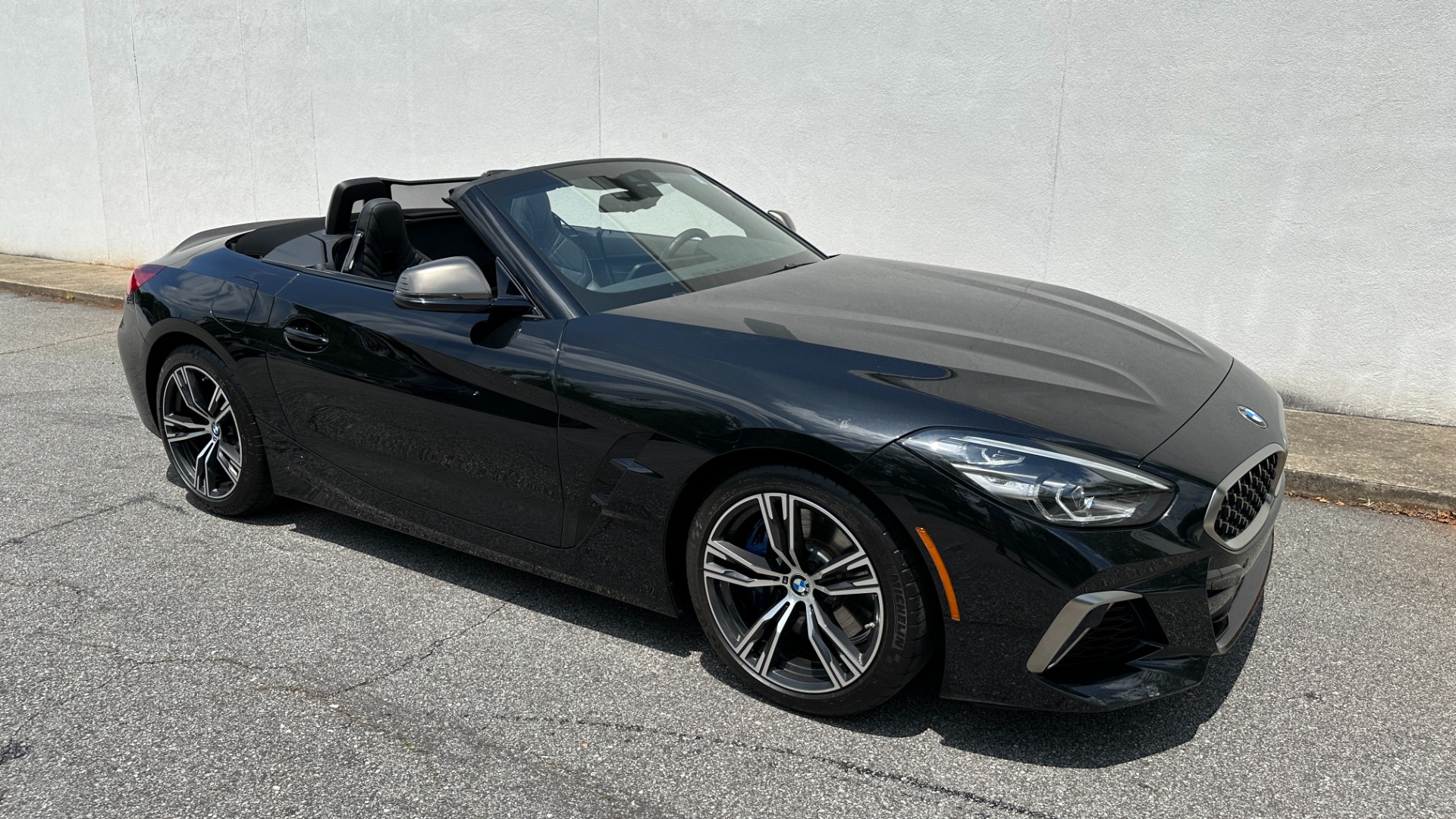 Used 2020 BMW Z4 sDriveM40i / ROADSTER / LEATHER / AMBIENT LIGHT / REMOTE START / DRIVE ASST for sale $55,995 at Formula Imports in Charlotte NC 28227 4
