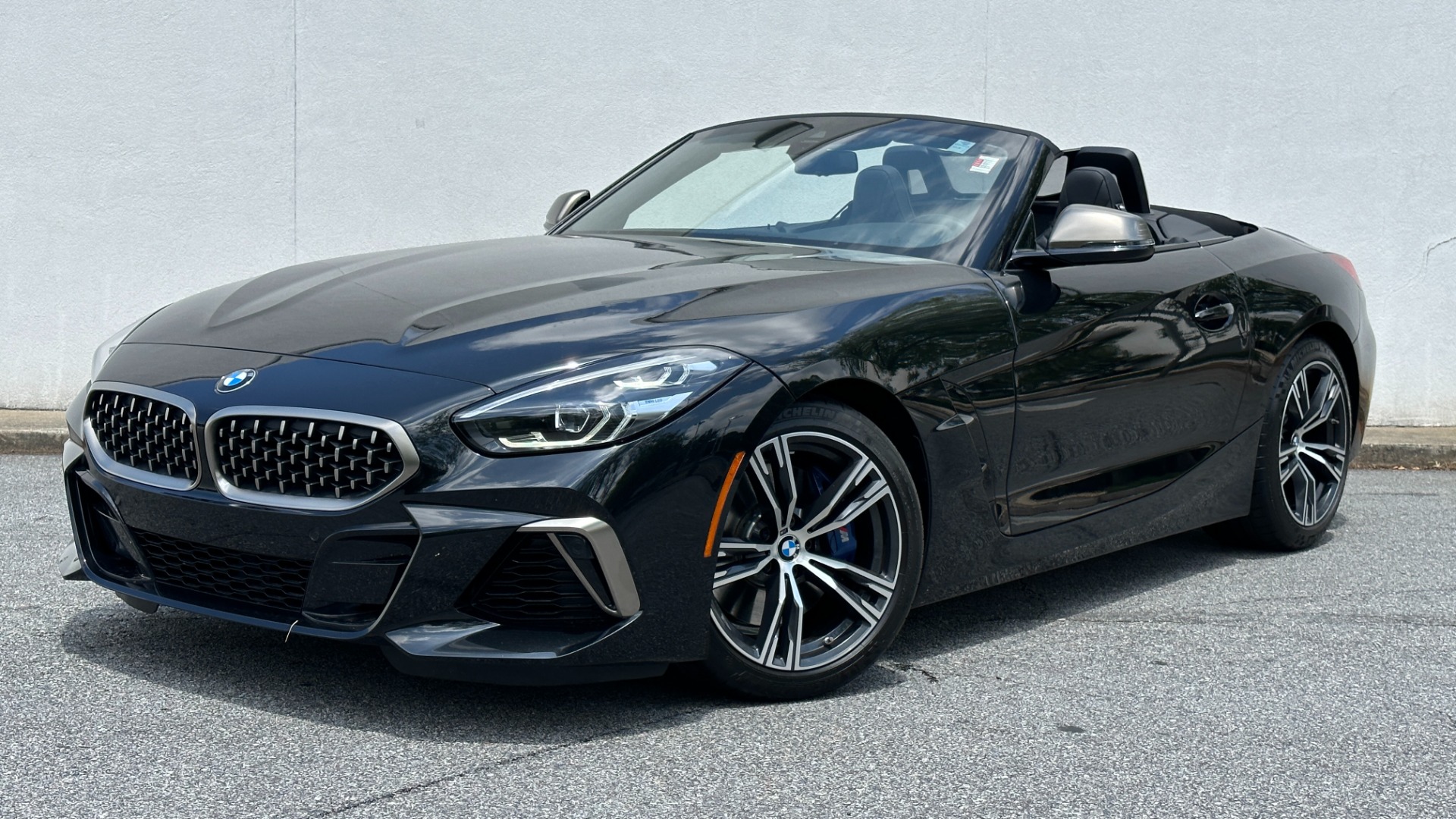 Used 2020 BMW Z4 sDriveM40i / ROADSTER / LEATHER / AMBIENT LIGHT / REMOTE START / DRIVE ASST for sale $55,995 at Formula Imports in Charlotte NC 28227 1