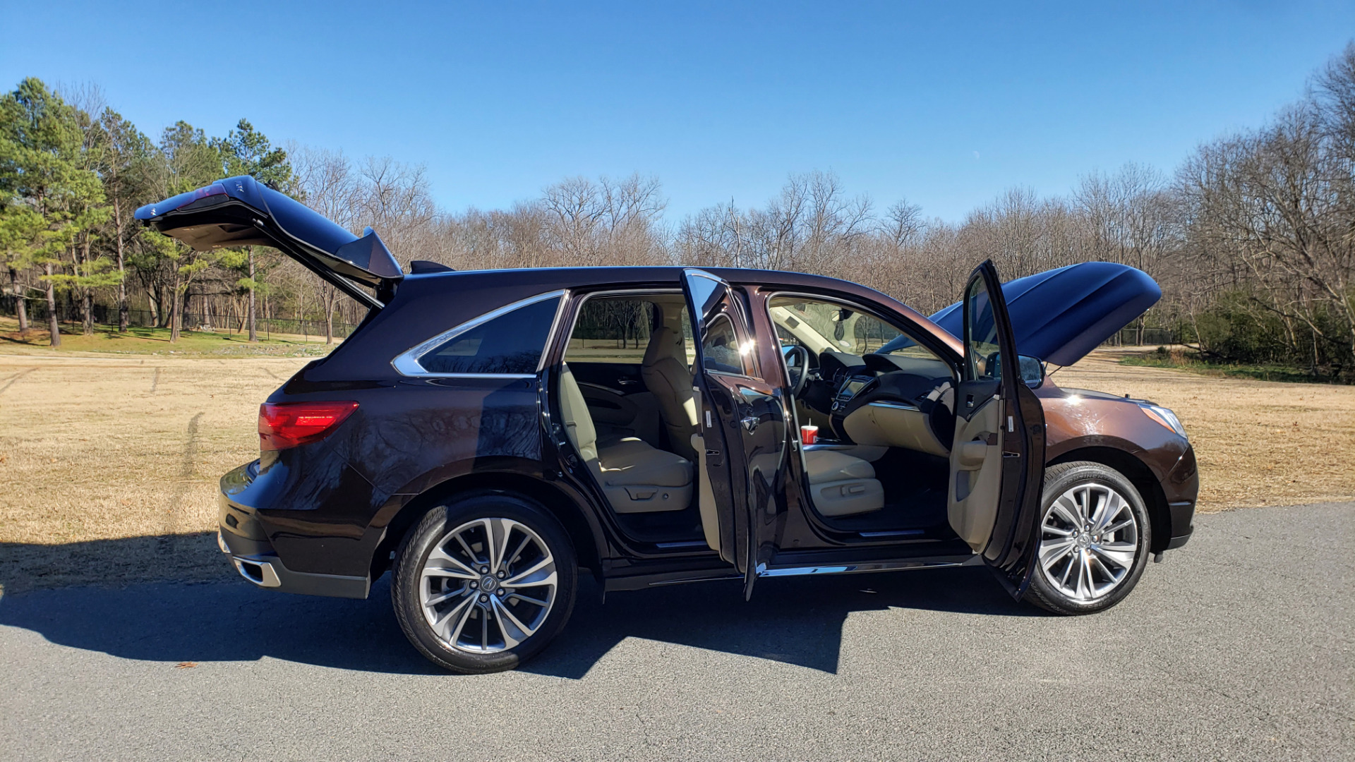 Used 2017 Acura MDX W/TECHNOLOGY PKG / AWD / NAV / SUNROOF / REARVIEW for sale Sold at Formula Imports in Charlotte NC 28227 17