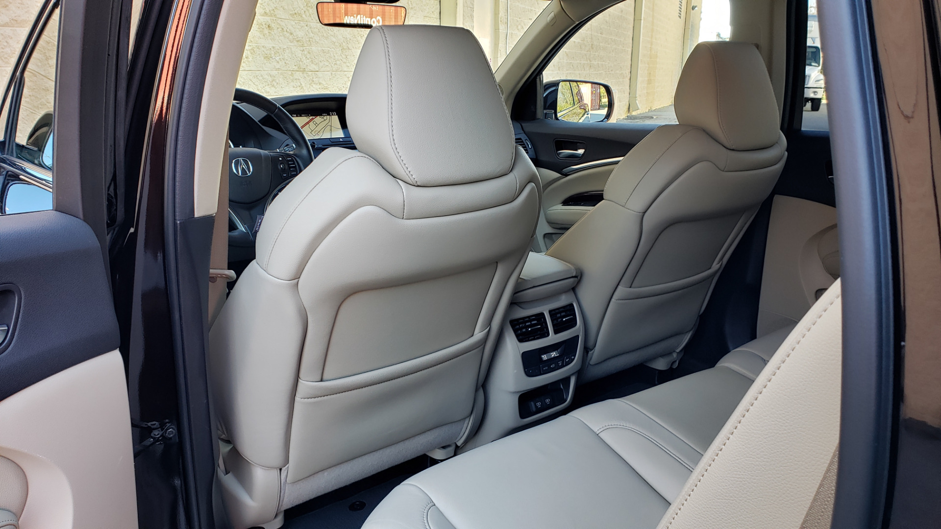 Used 2017 Acura MDX W/TECHNOLOGY PKG / AWD / NAV / SUNROOF / REARVIEW for sale Sold at Formula Imports in Charlotte NC 28227 60