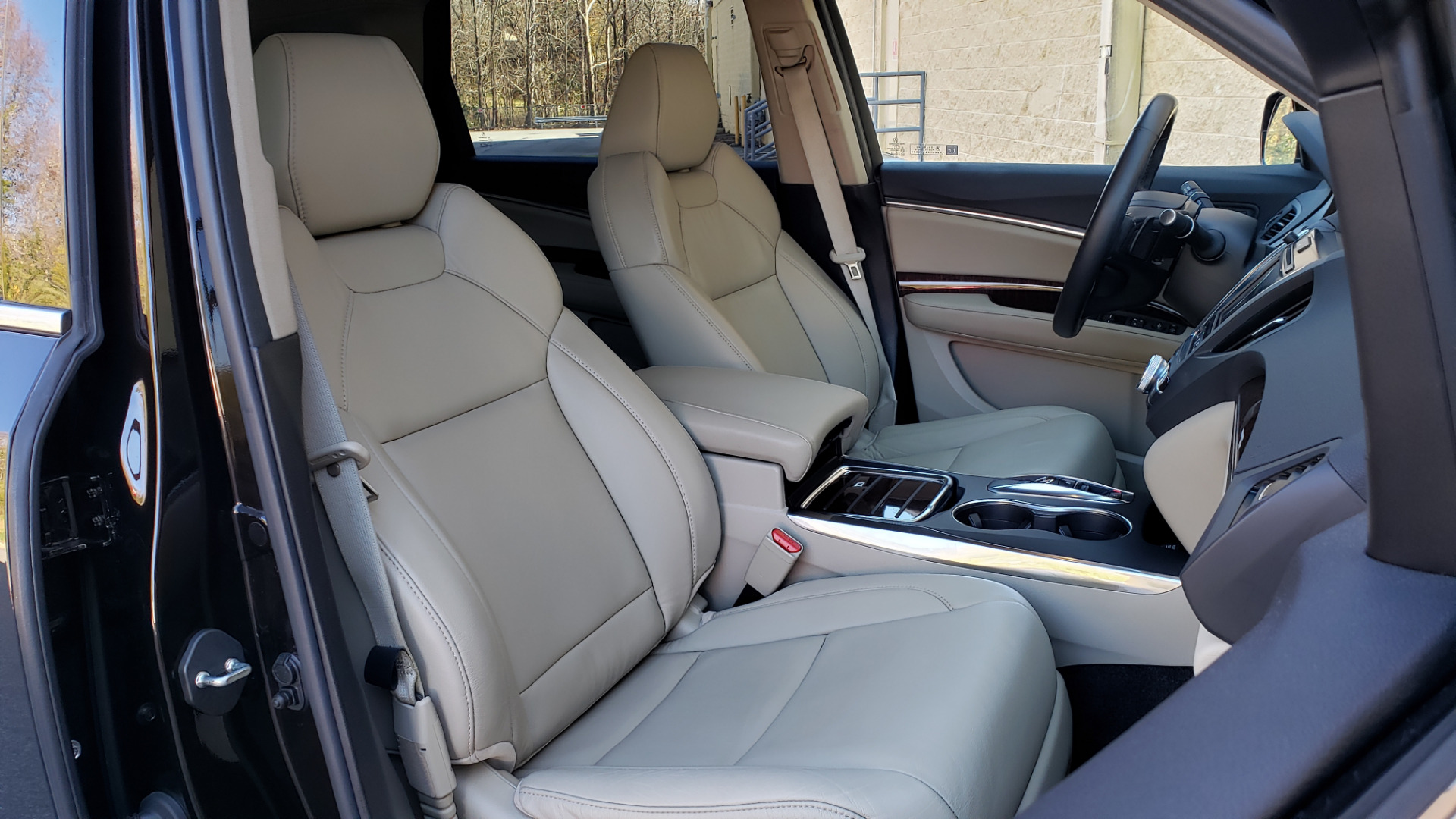 Used 2017 Acura MDX W/TECHNOLOGY PKG / AWD / NAV / SUNROOF / REARVIEW for sale Sold at Formula Imports in Charlotte NC 28227 69