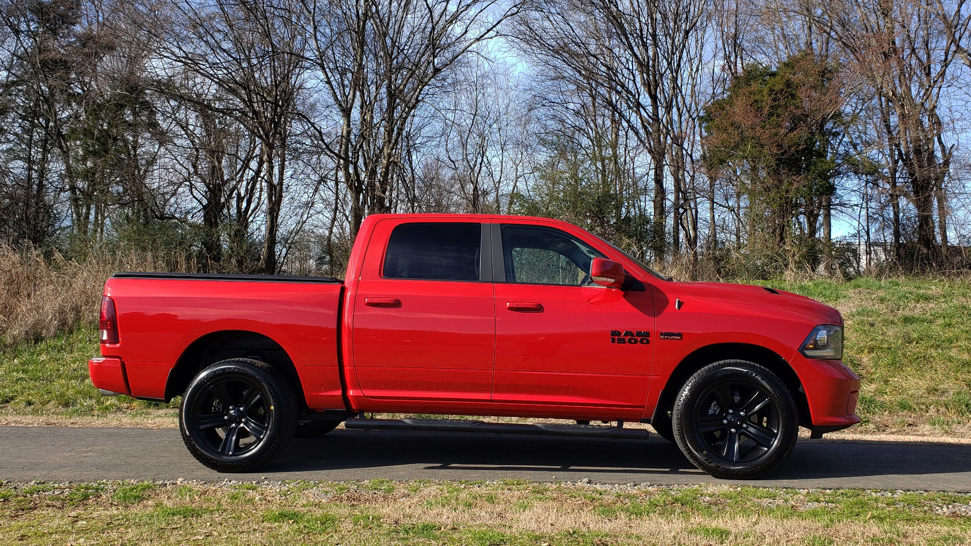 Used 2017 Ram 1500 NIGHT EDITION CREWCAB 4X4 / NAV / PARKSENSE for sale Sold at Formula Imports in Charlotte NC 28227 5