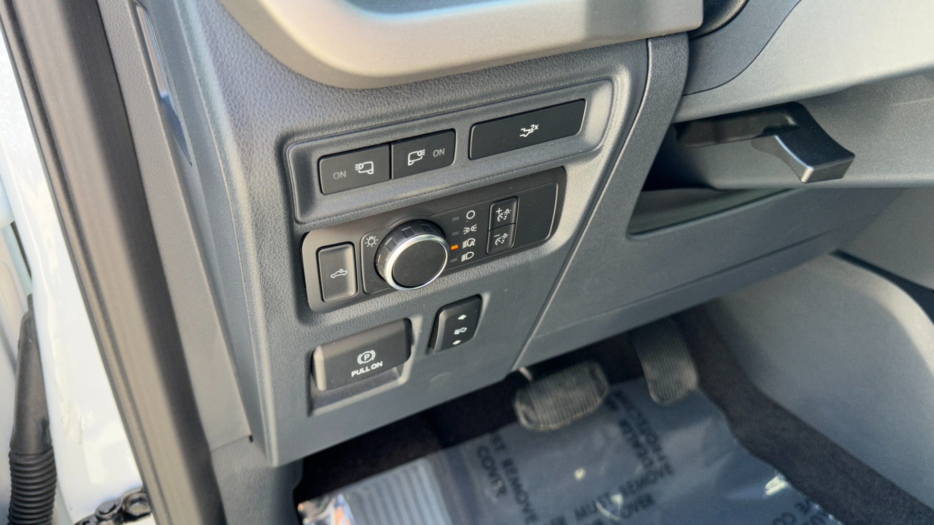 Used 2022 Ford F-150 RAPTOR / AUTO CRUISE / POWER TAIL GATE / LEATHER / 4WD / NAV for sale $81,999 at Formula Imports in Charlotte NC 28227 12