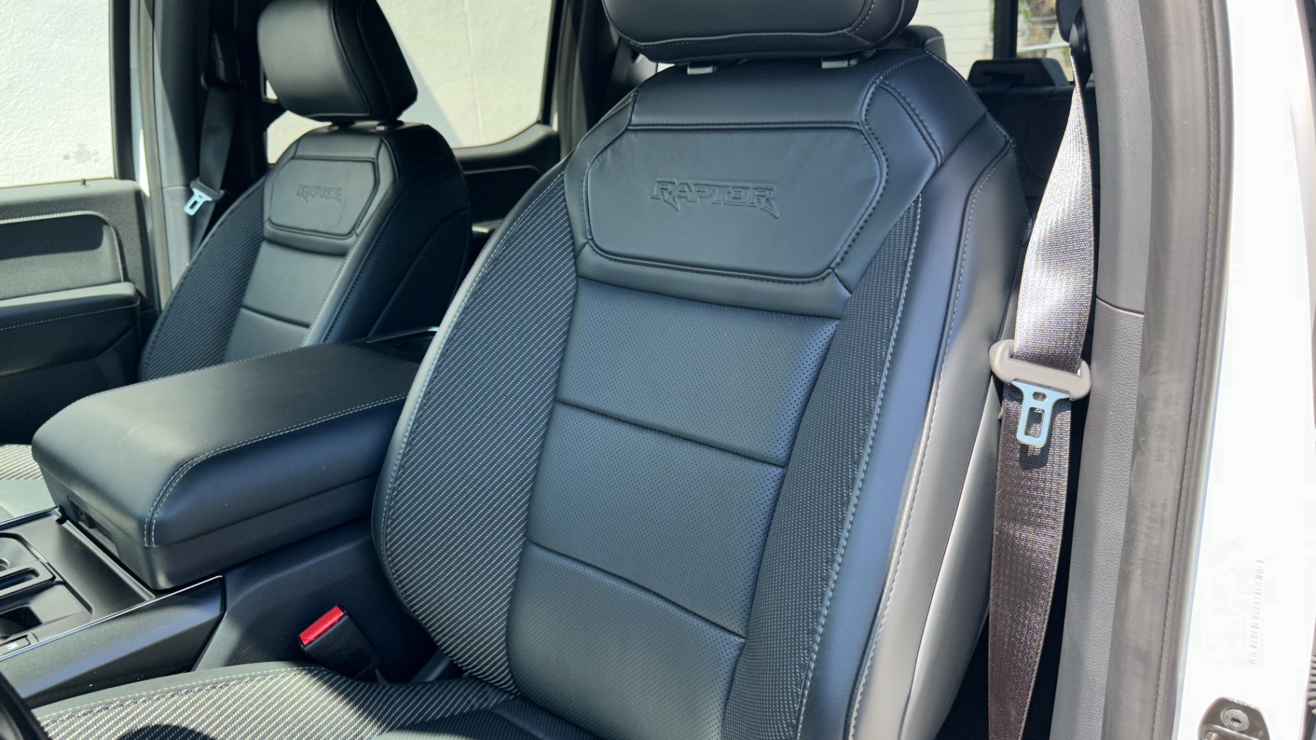 Used 2022 Ford F-150 RAPTOR / AUTO CRUISE / POWER TAIL GATE / LEATHER / 4WD / NAV for sale $81,999 at Formula Imports in Charlotte NC 28227 14