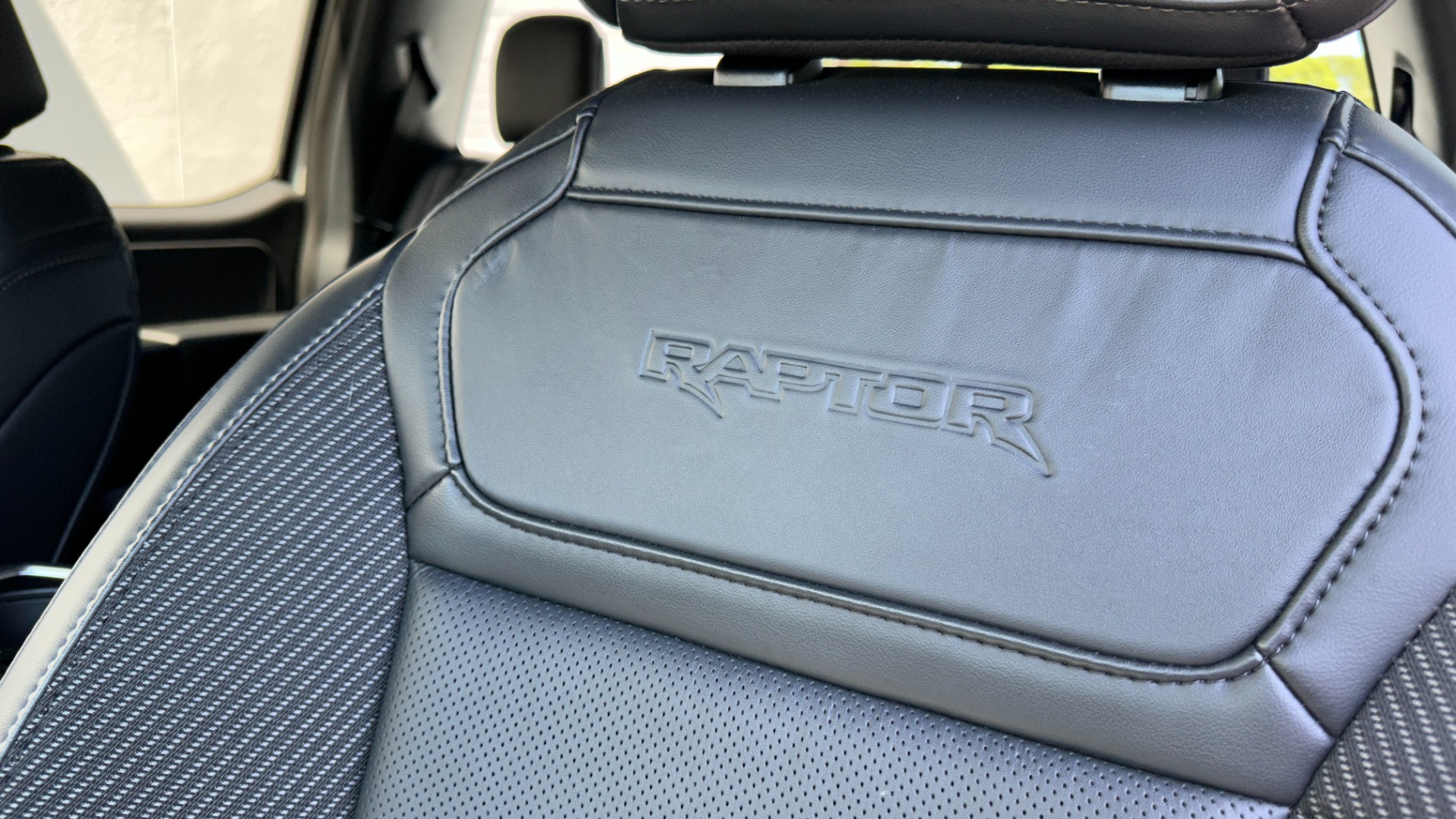 Used 2022 Ford F-150 RAPTOR / AUTO CRUISE / POWER TAIL GATE / LEATHER / 4WD / NAV for sale $81,999 at Formula Imports in Charlotte NC 28227 24