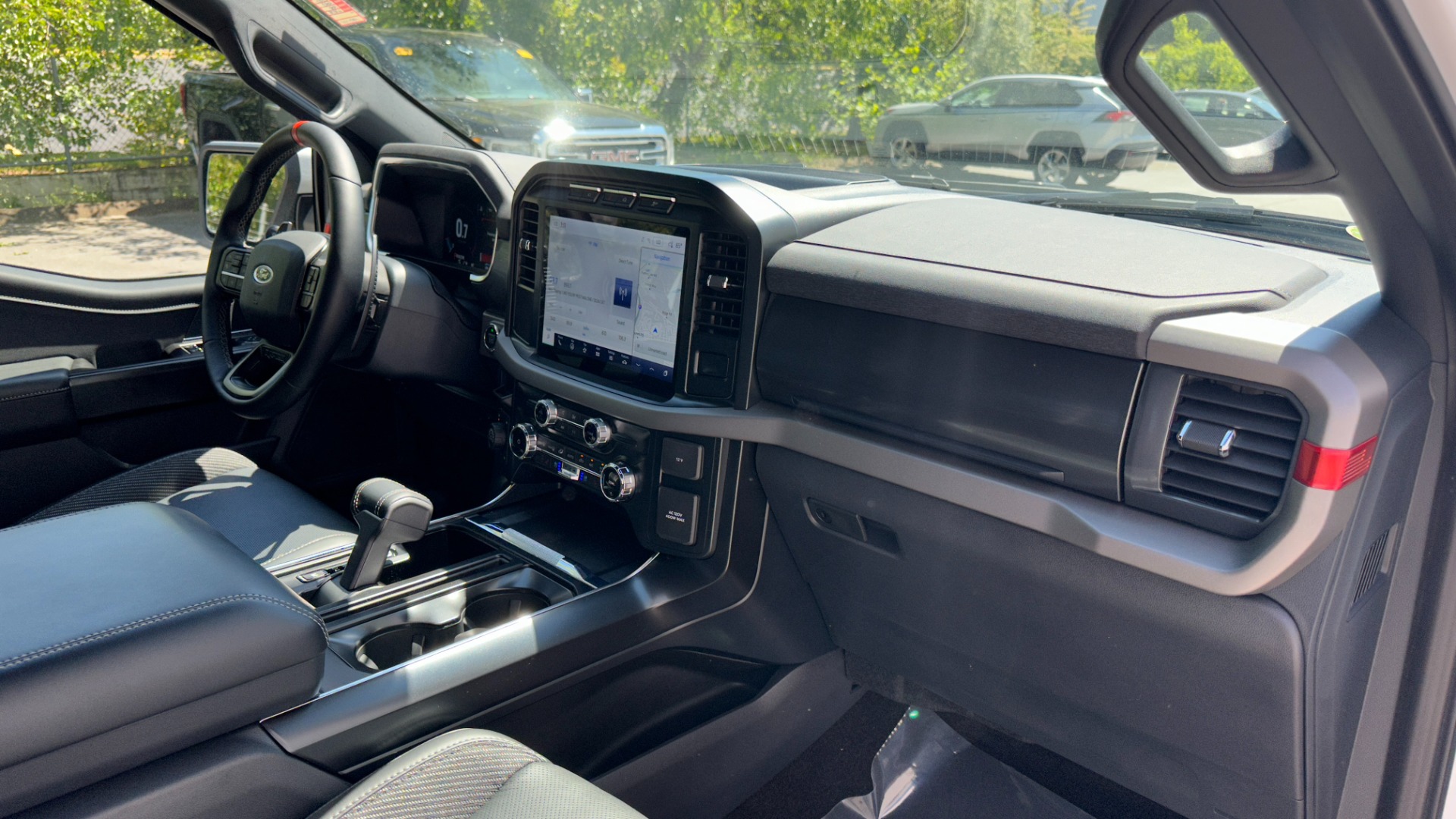 Used 2022 Ford F-150 RAPTOR / AUTO CRUISE / POWER TAIL GATE / LEATHER / 4WD / NAV for sale $81,999 at Formula Imports in Charlotte NC 28227 36