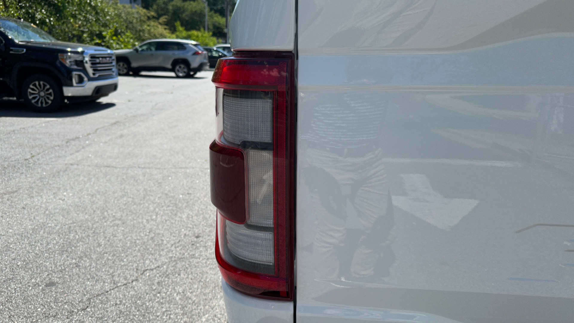 Used 2022 Ford F-150 RAPTOR / AUTO CRUISE / POWER TAIL GATE / LEATHER / 4WD / NAV for sale $81,999 at Formula Imports in Charlotte NC 28227 43