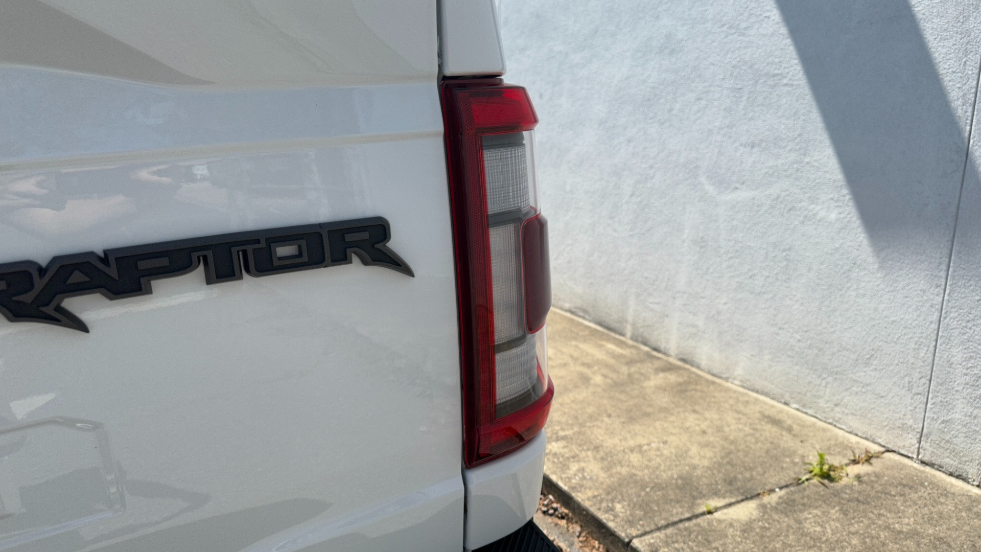 Used 2022 Ford F-150 RAPTOR / AUTO CRUISE / POWER TAIL GATE / LEATHER / 4WD / NAV for sale $81,999 at Formula Imports in Charlotte NC 28227 44
