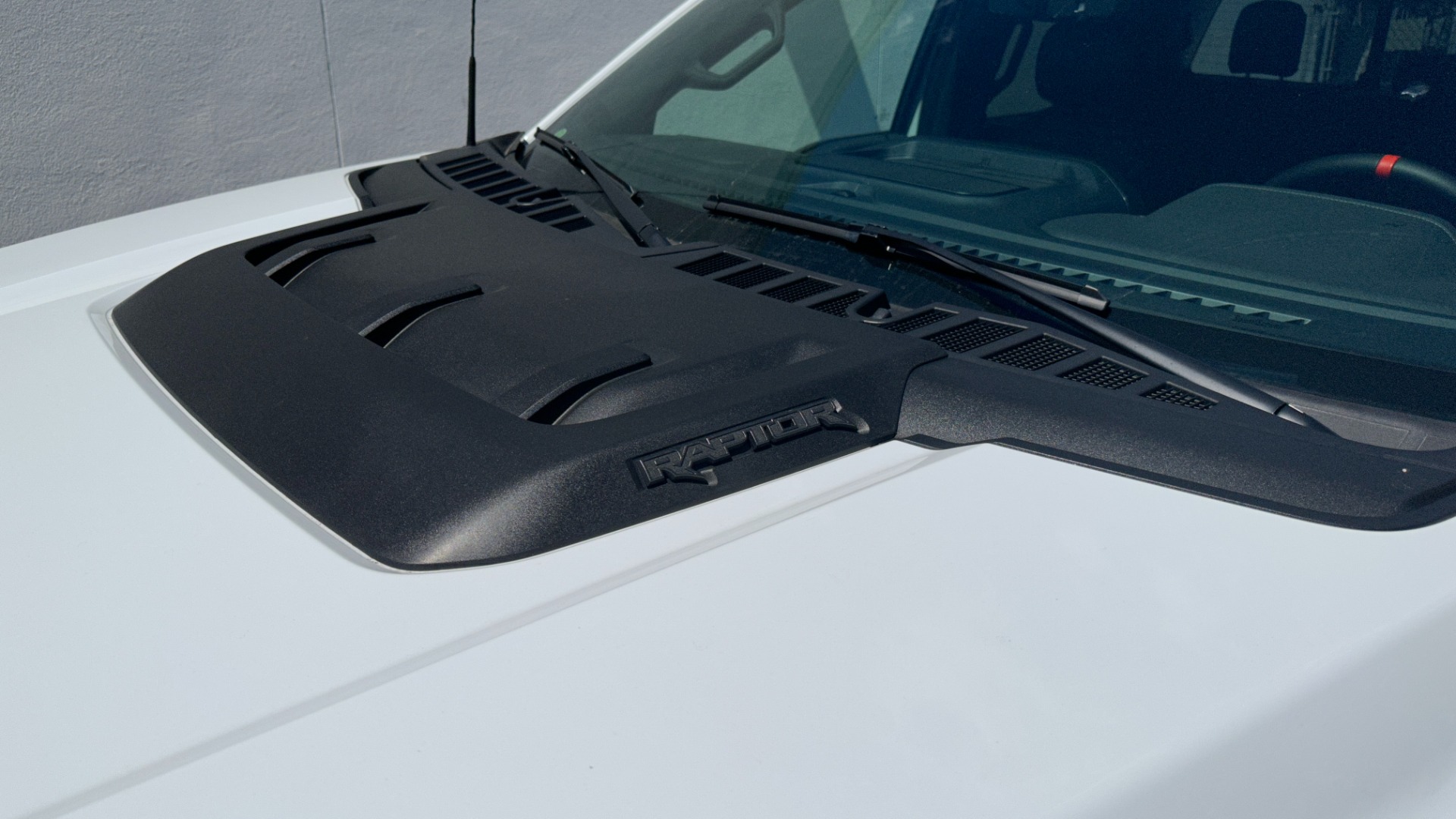 Used 2022 Ford F-150 RAPTOR / AUTO CRUISE / POWER TAIL GATE / LEATHER / 4WD / NAV for sale $81,999 at Formula Imports in Charlotte NC 28227 45