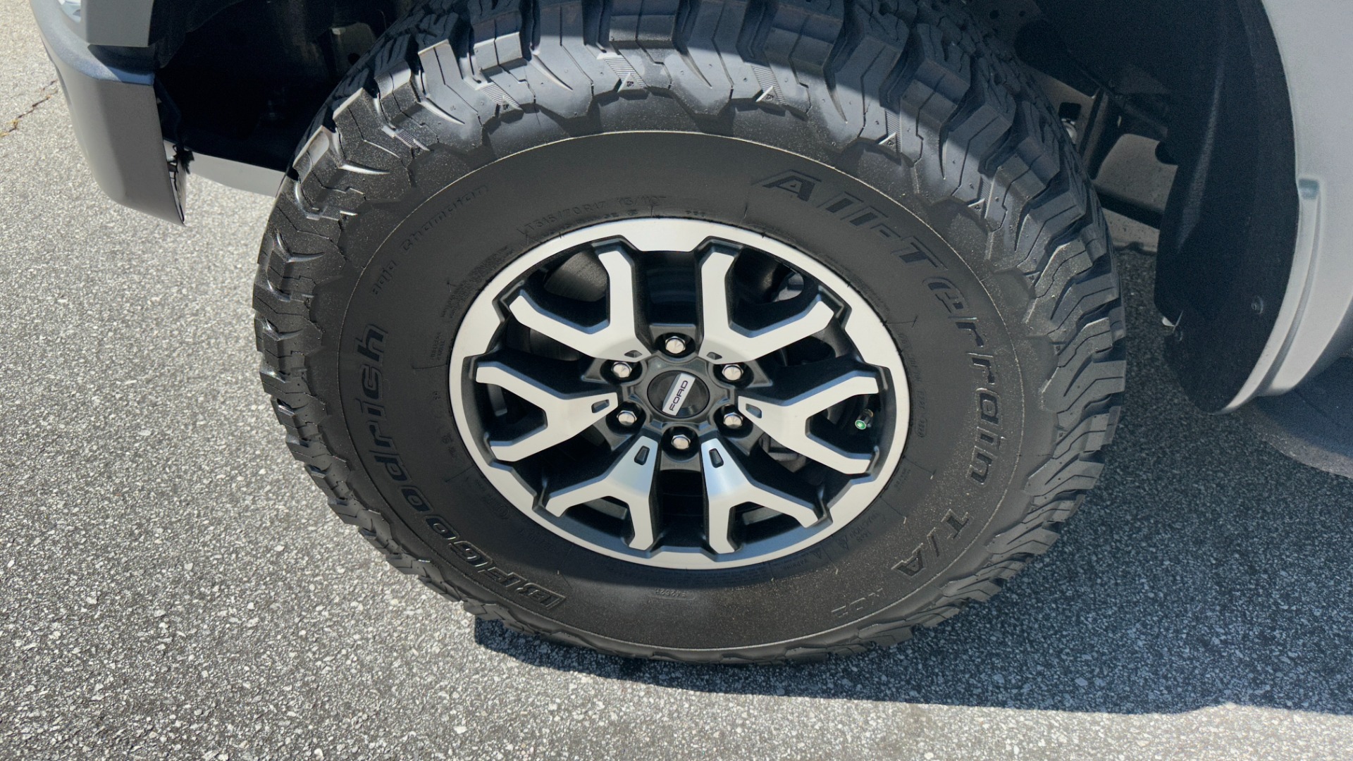 Used 2022 Ford F-150 RAPTOR / AUTO CRUISE / POWER TAIL GATE / LEATHER / 4WD / NAV for sale $81,999 at Formula Imports in Charlotte NC 28227 49