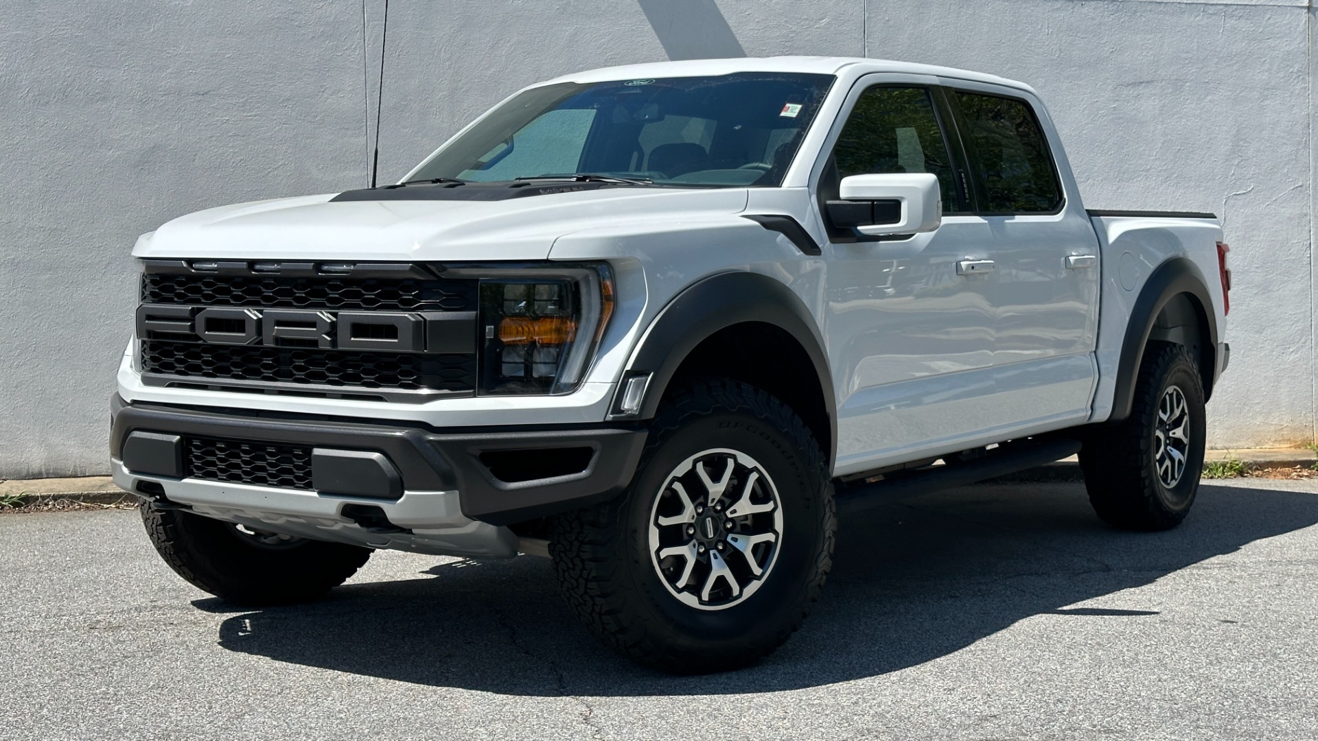 Used 2022 Ford F-150 RAPTOR / AUTO CRUISE / POWER TAIL GATE / LEATHER / 4WD / NAV for sale $81,999 at Formula Imports in Charlotte NC 28227 1