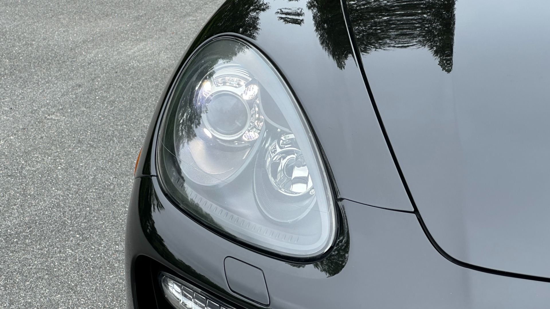 Used 2014 Porsche Cayenne GTS / SPORT WHEELS / COMFORT PKG / PANORAMIC ROOF for sale $31,995 at Formula Imports in Charlotte NC 28227 54