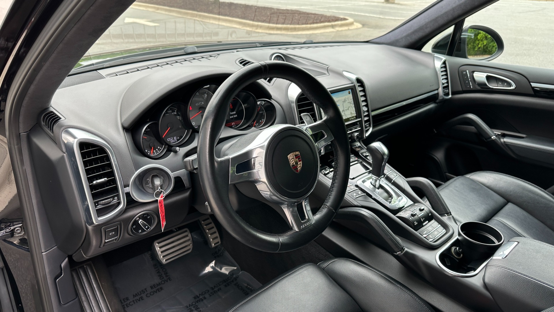 Used 2014 Porsche Cayenne GTS / SPORT WHEELS / COMFORT PKG / PANORAMIC ROOF for sale $31,995 at Formula Imports in Charlotte NC 28227 9